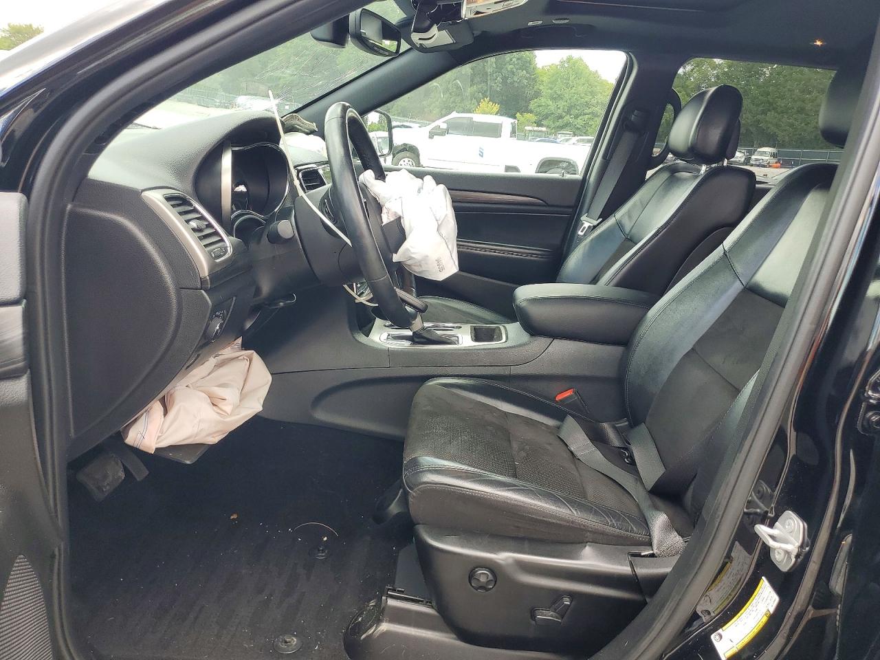 2019 Jeep Grand Cherokee Laredo Черный vin: 1C4RJFAG9KC729957