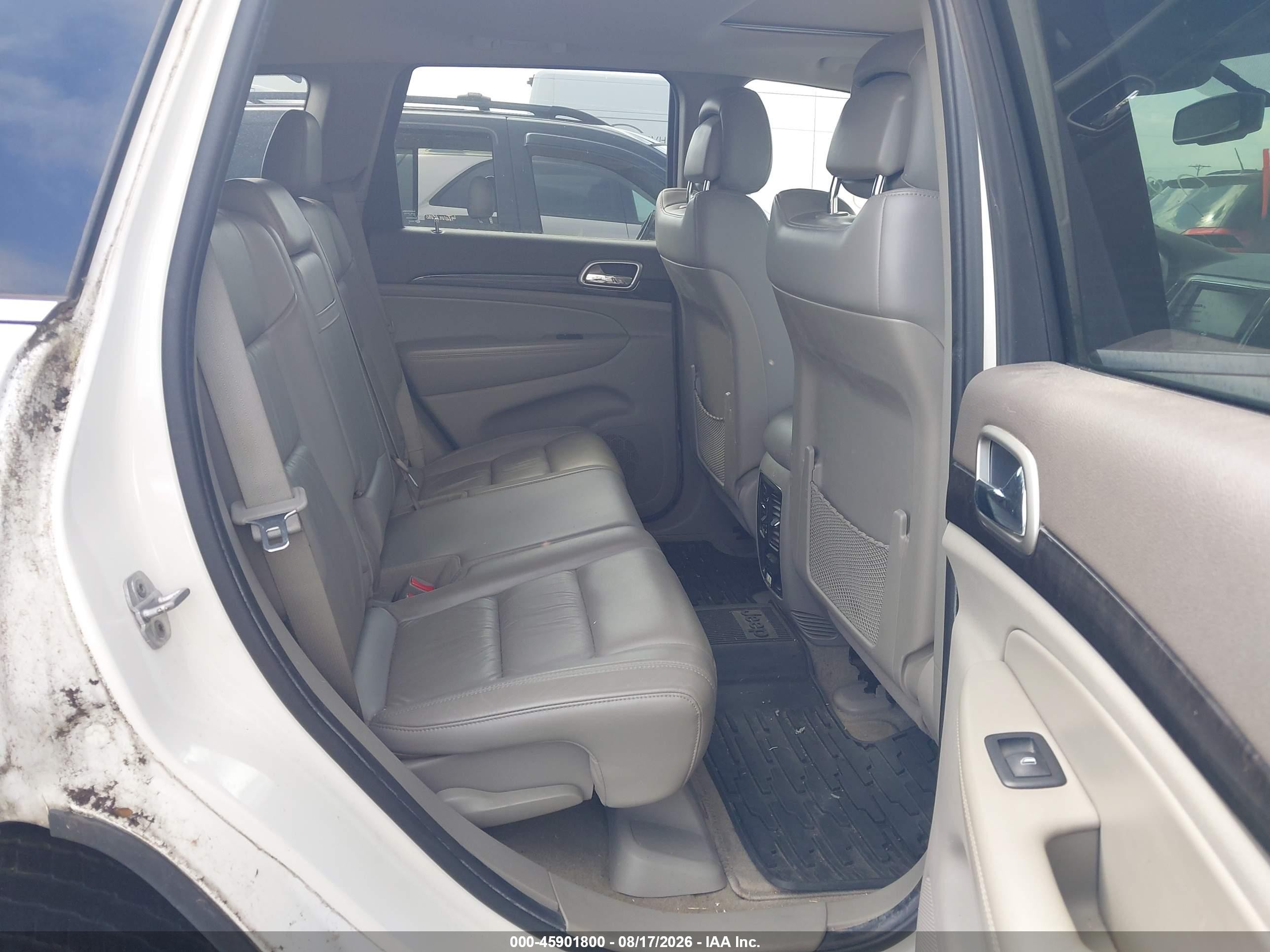2012 Jeep Grand Cherokee Laredo Белый vin: 1C4RJFAGXCC132737