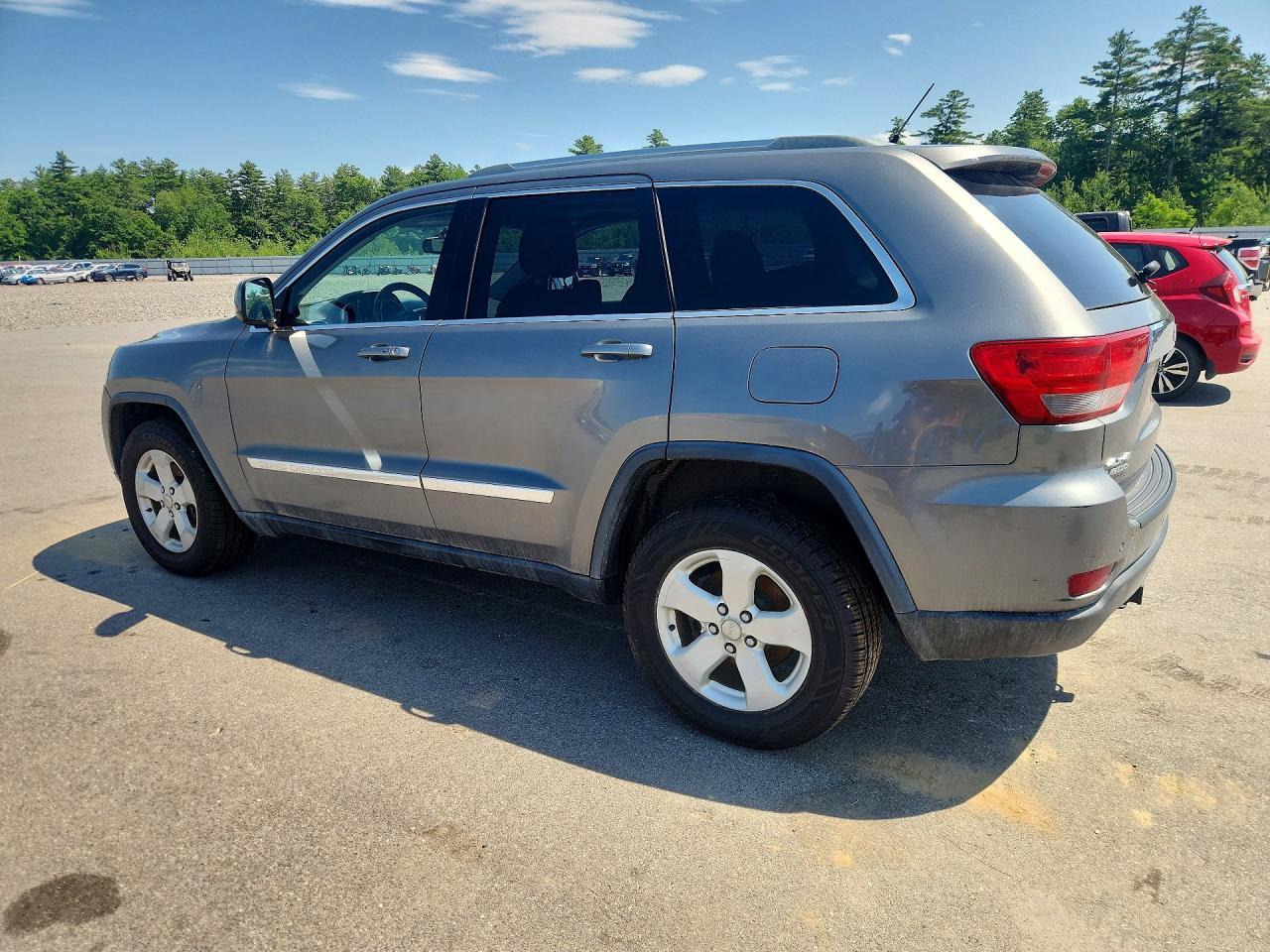 2012 Jeep Grand Cherokee Laredo Серый vin: 1C4RJFAGXCC150526