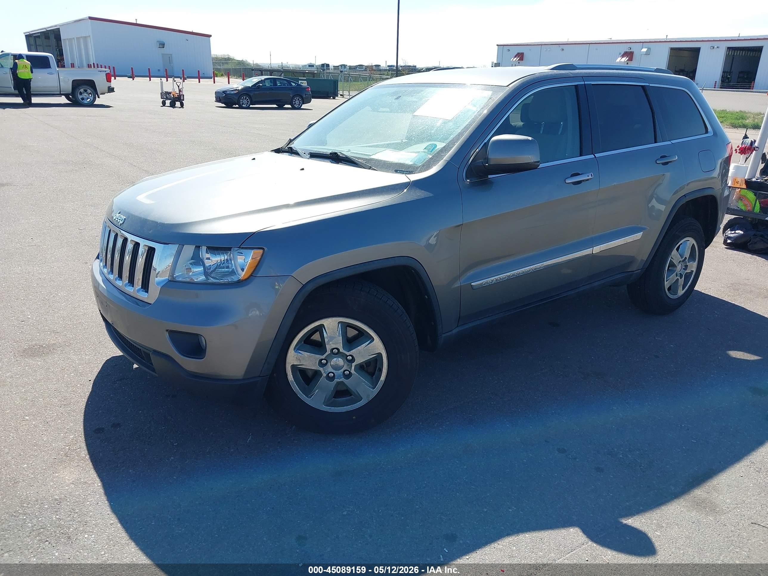 2012 Jeep Grand Cherokee Laredo Gray vin: 1C4RJFAGXCC169514