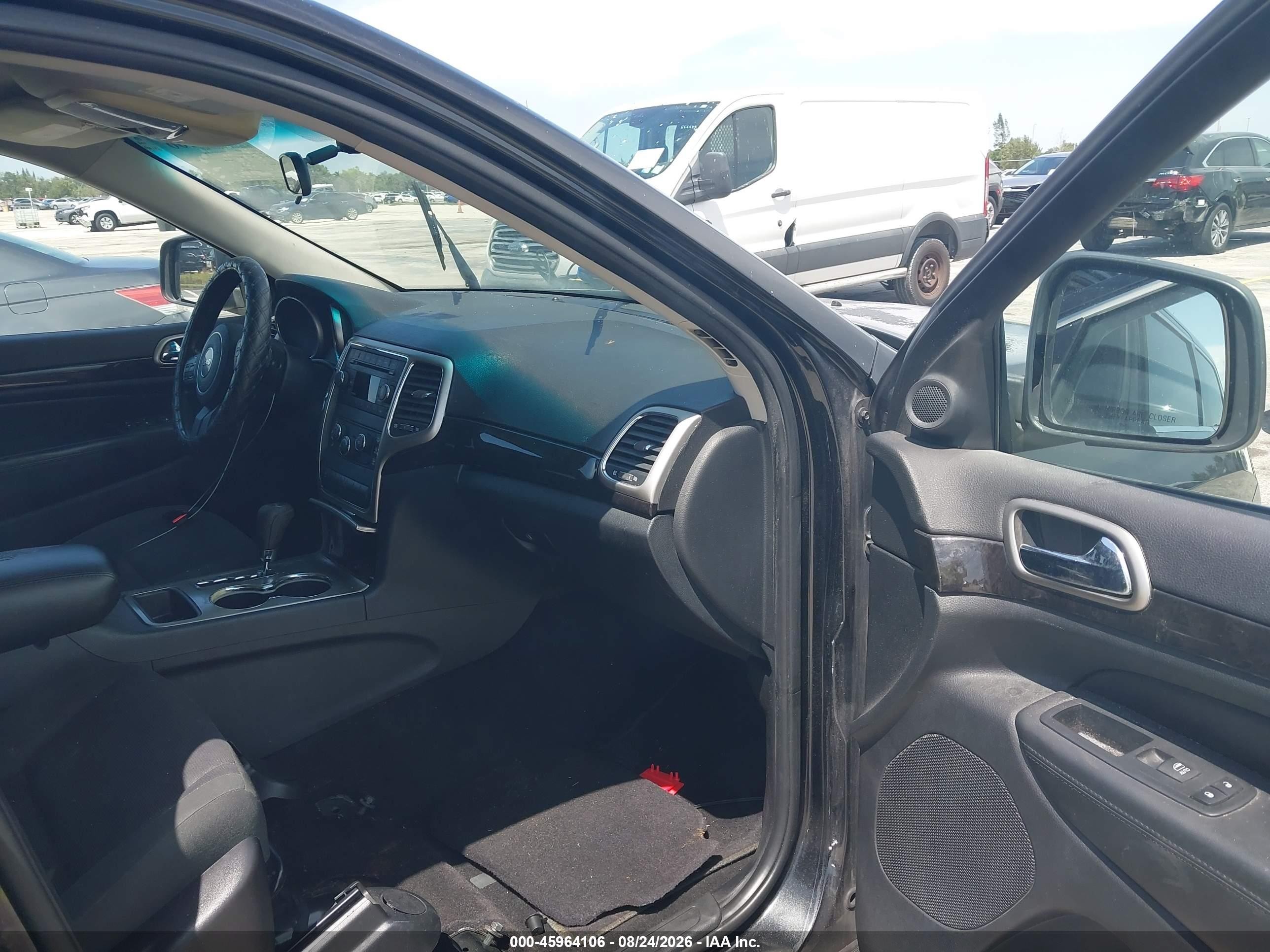 2012 Jeep Grand Cherokee Laredo Черный vin: 1C4RJFAGXCC221482