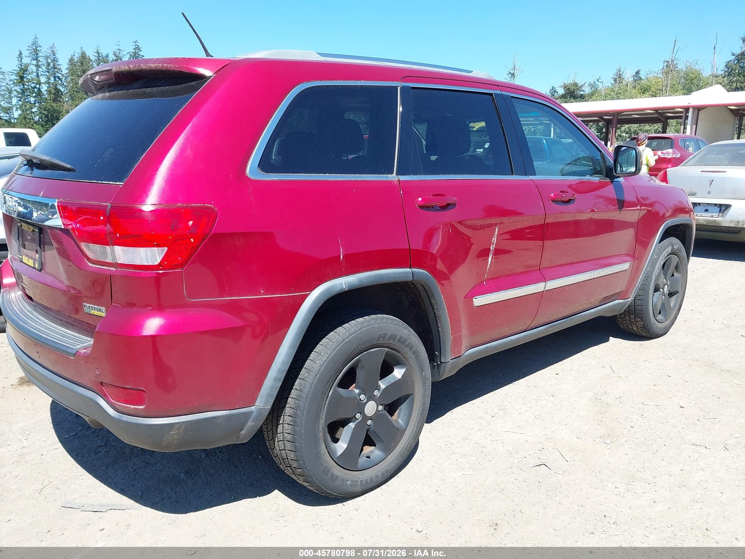2012 Jeep Grand Cherokee Laredo Cream vin: 1C4RJFAGXCC233244