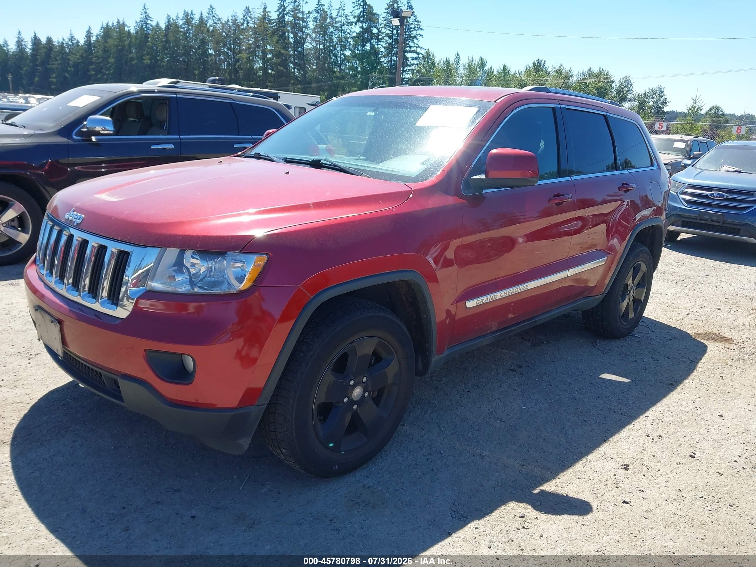 2012 Jeep Grand Cherokee Laredo Cream vin: 1C4RJFAGXCC233244
