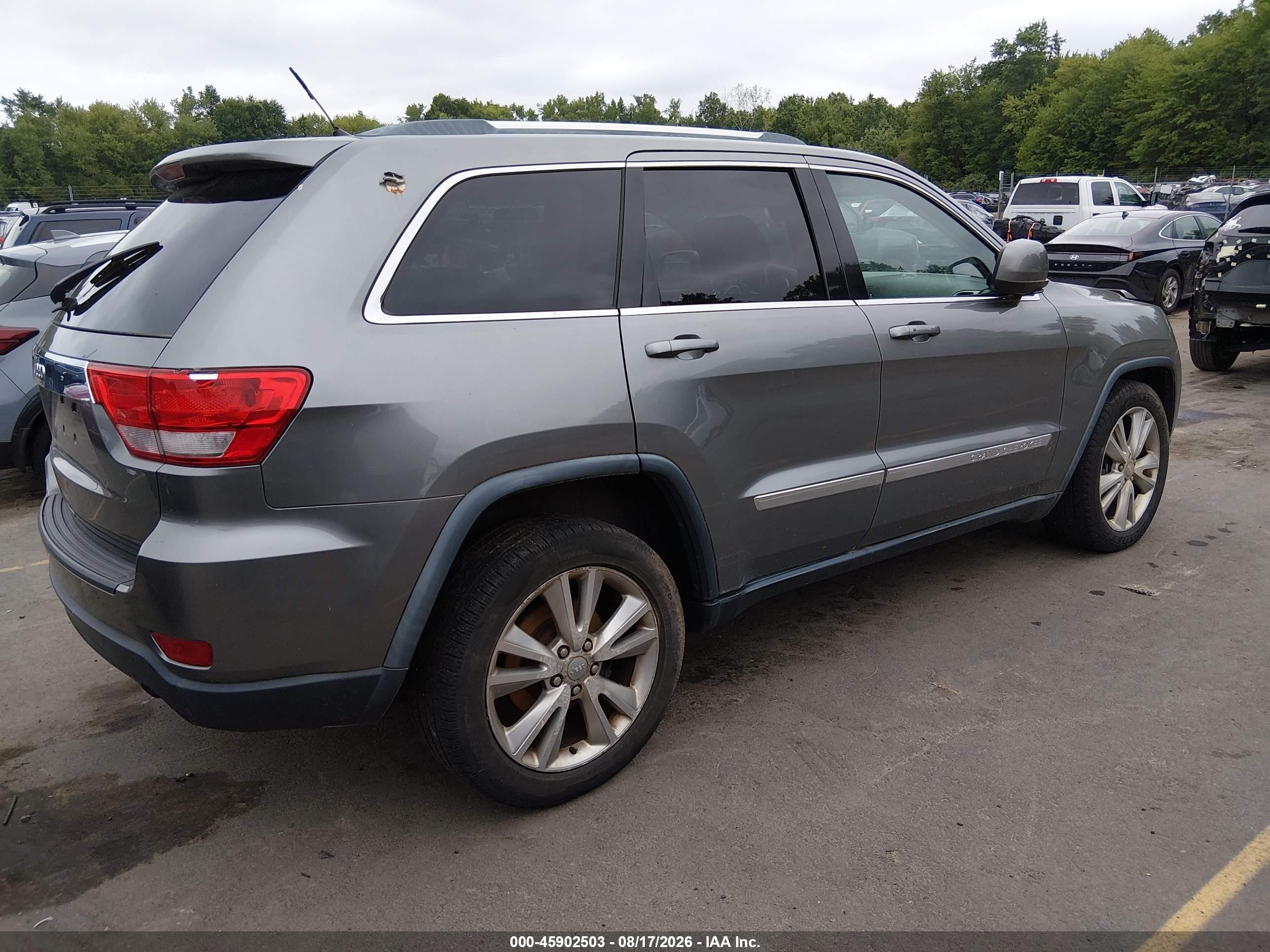 2012 Jeep Grand Cherokee Laredo Gray vin: 1C4RJFAGXCC274571