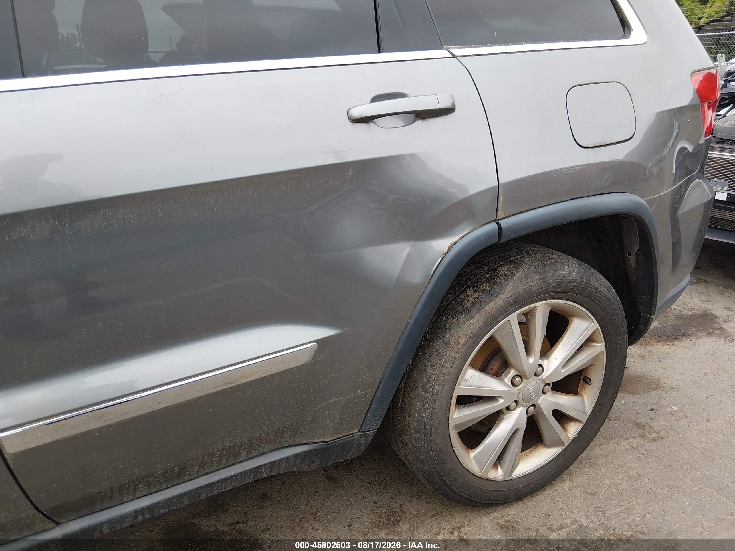 2012 Jeep Grand Cherokee Laredo Gray vin: 1C4RJFAGXCC274571