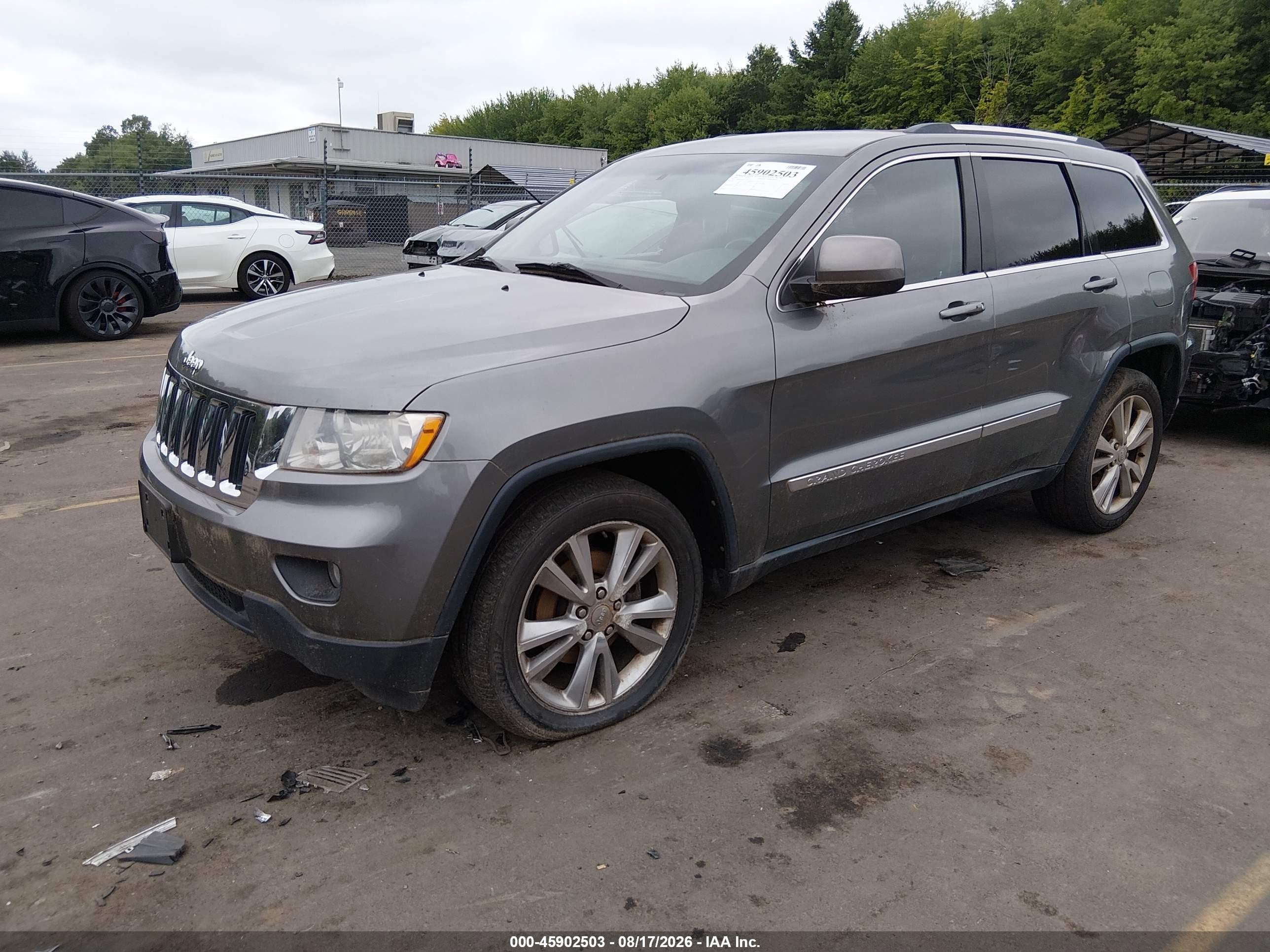 2012 Jeep Grand Cherokee Laredo Gray vin: 1C4RJFAGXCC274571