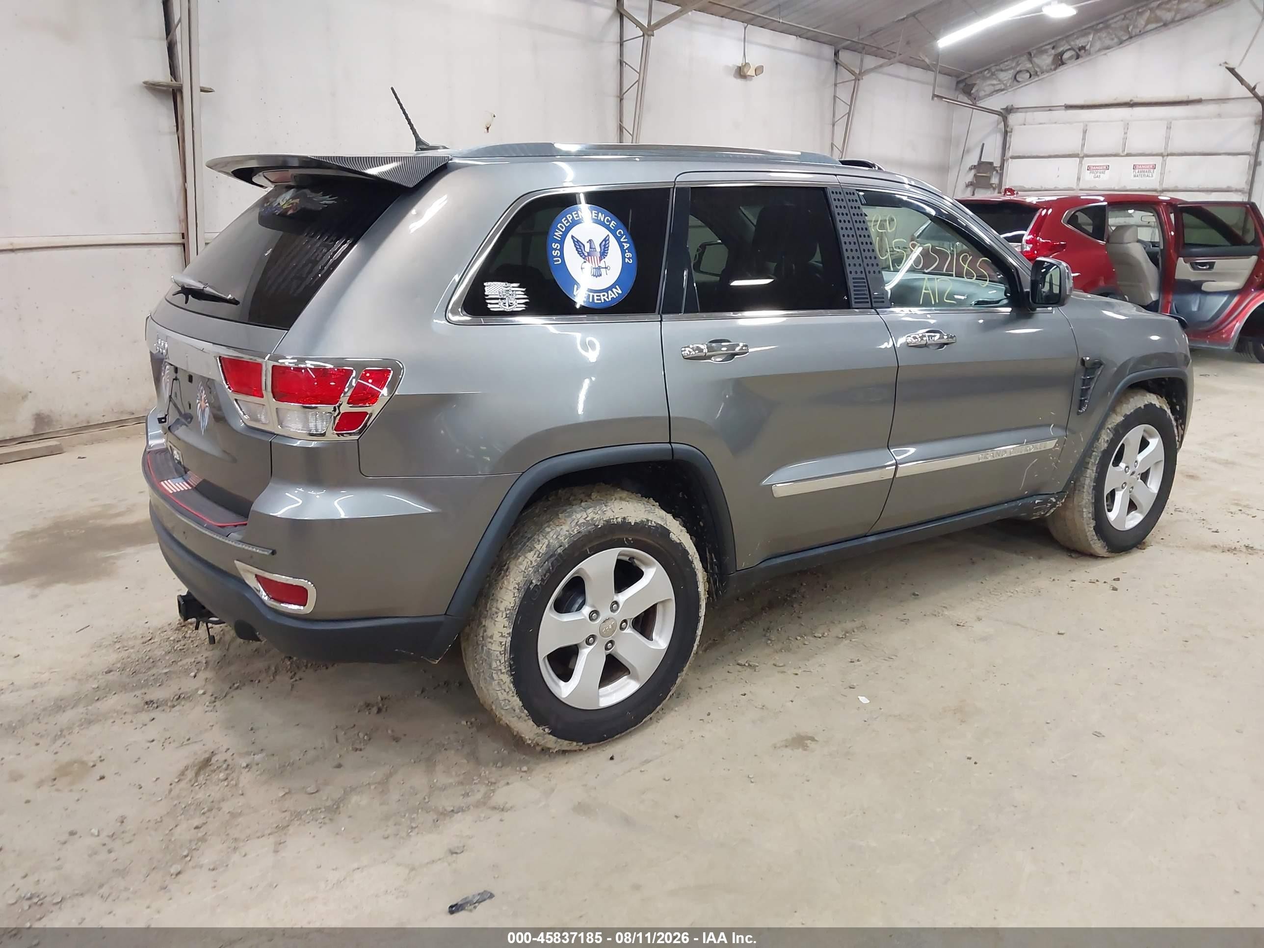 2012 Jeep Grand Cherokee Laredo Gray vin: 1C4RJFAGXCC280483