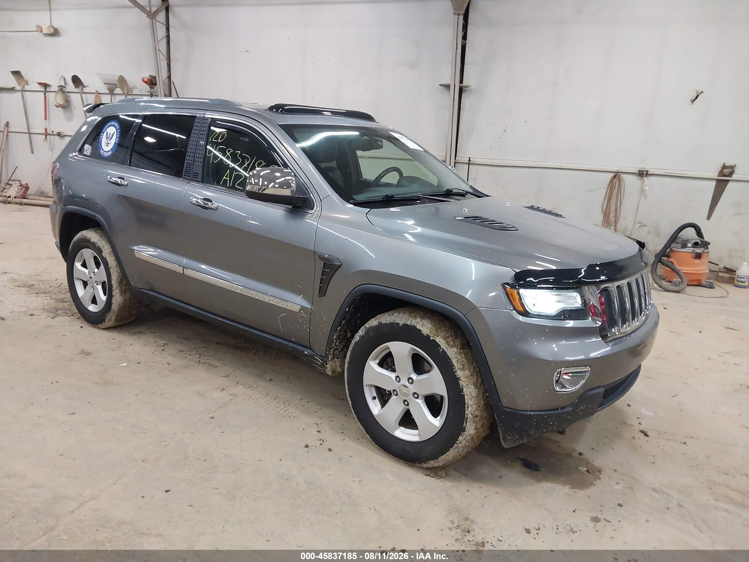 2012 Jeep Grand Cherokee Laredo Gray vin: 1C4RJFAGXCC280483