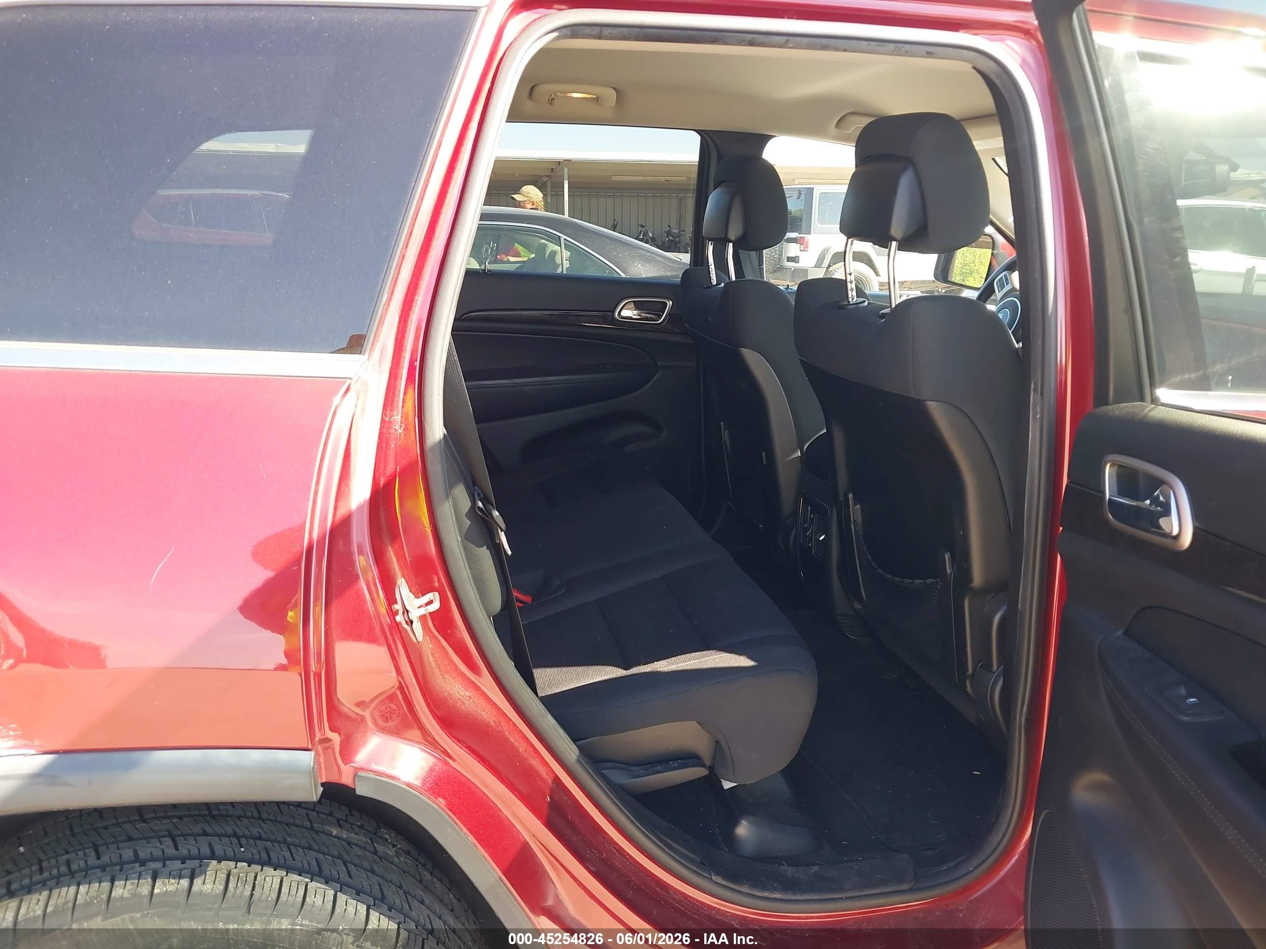2012 Jeep Grand Cherokee Laredo Бордовый vin: 1C4RJFAGXCC288535