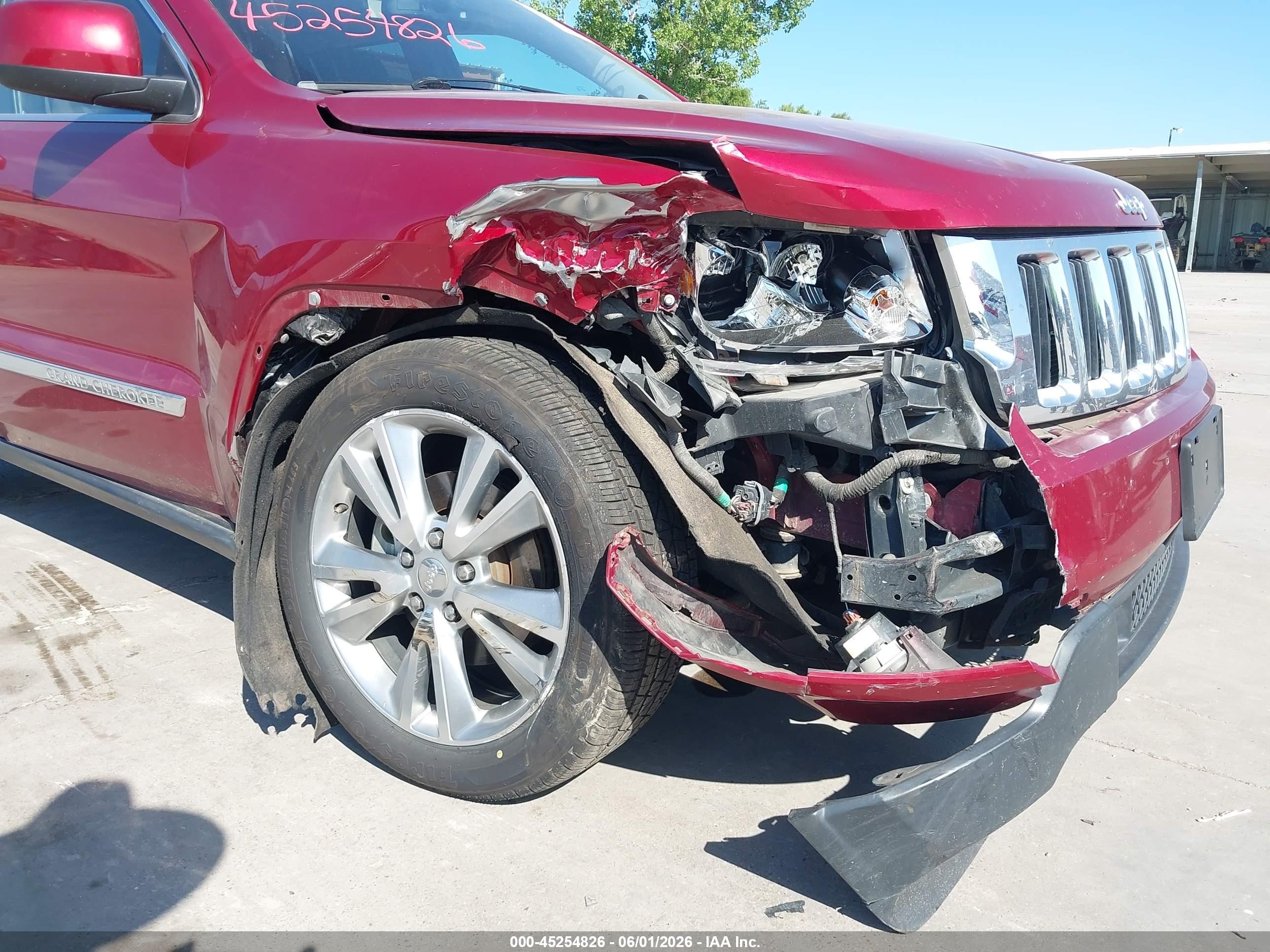 2012 Jeep Grand Cherokee Laredo Бордовый vin: 1C4RJFAGXCC288535