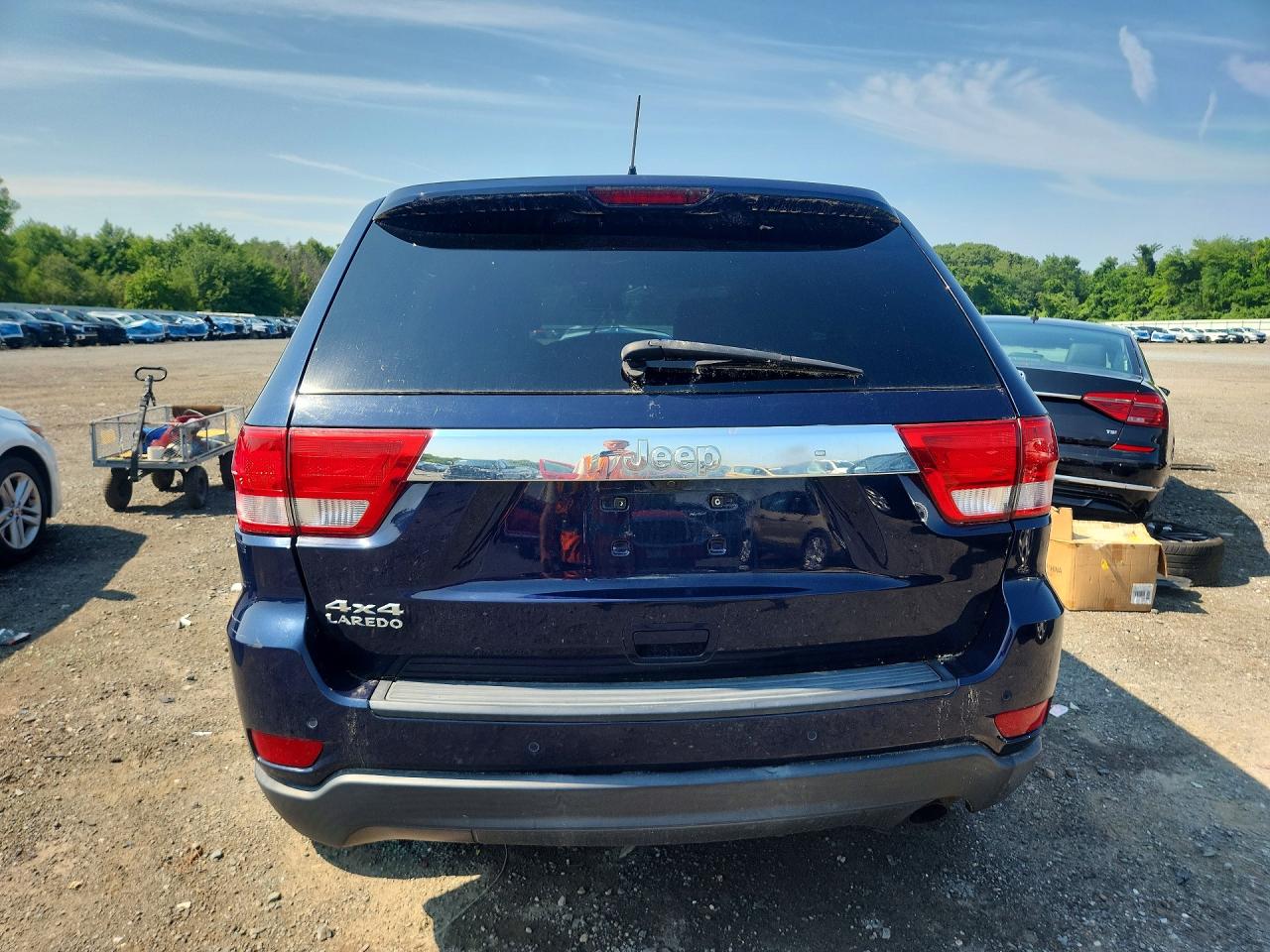 2012 Jeep Grand Cherokee Laredo Blue vin: 1C4RJFAGXCC343520