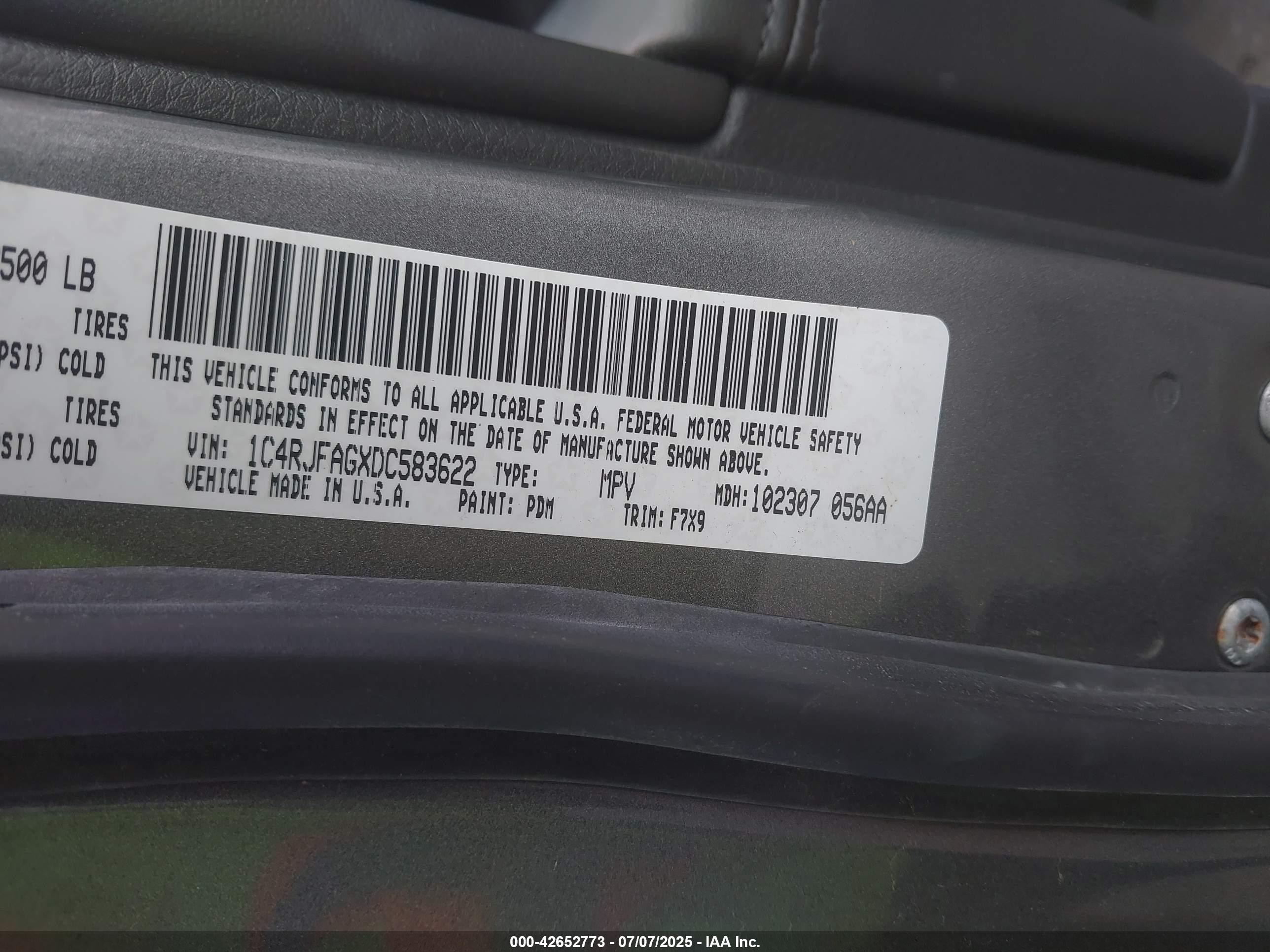 2013 Jeep Grand Cherokee Laredo Gray vin: 1C4RJFAGXDC583622