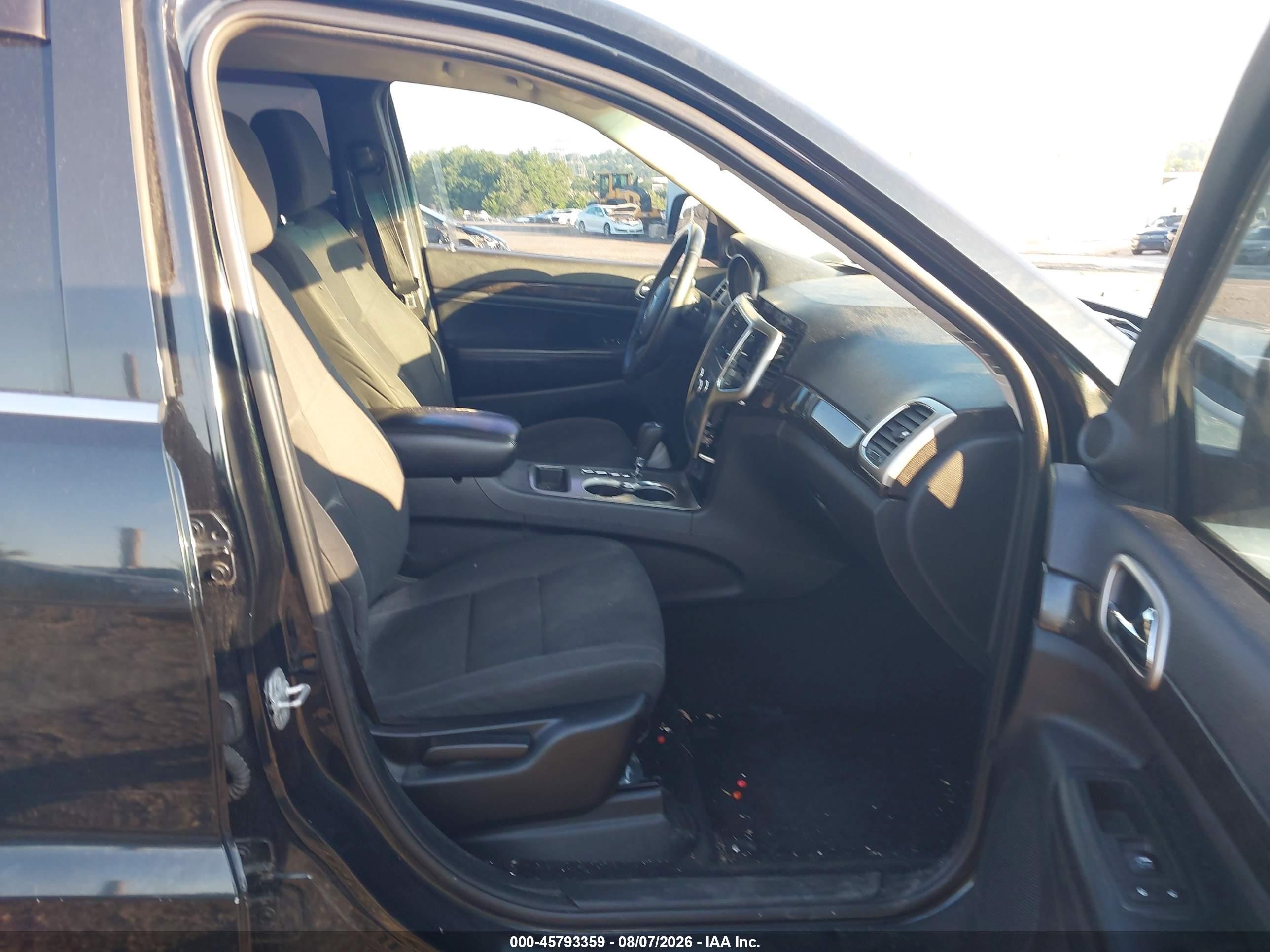 2013 Jeep Grand Cherokee Laredo Black vin: 1C4RJFAGXDC586844