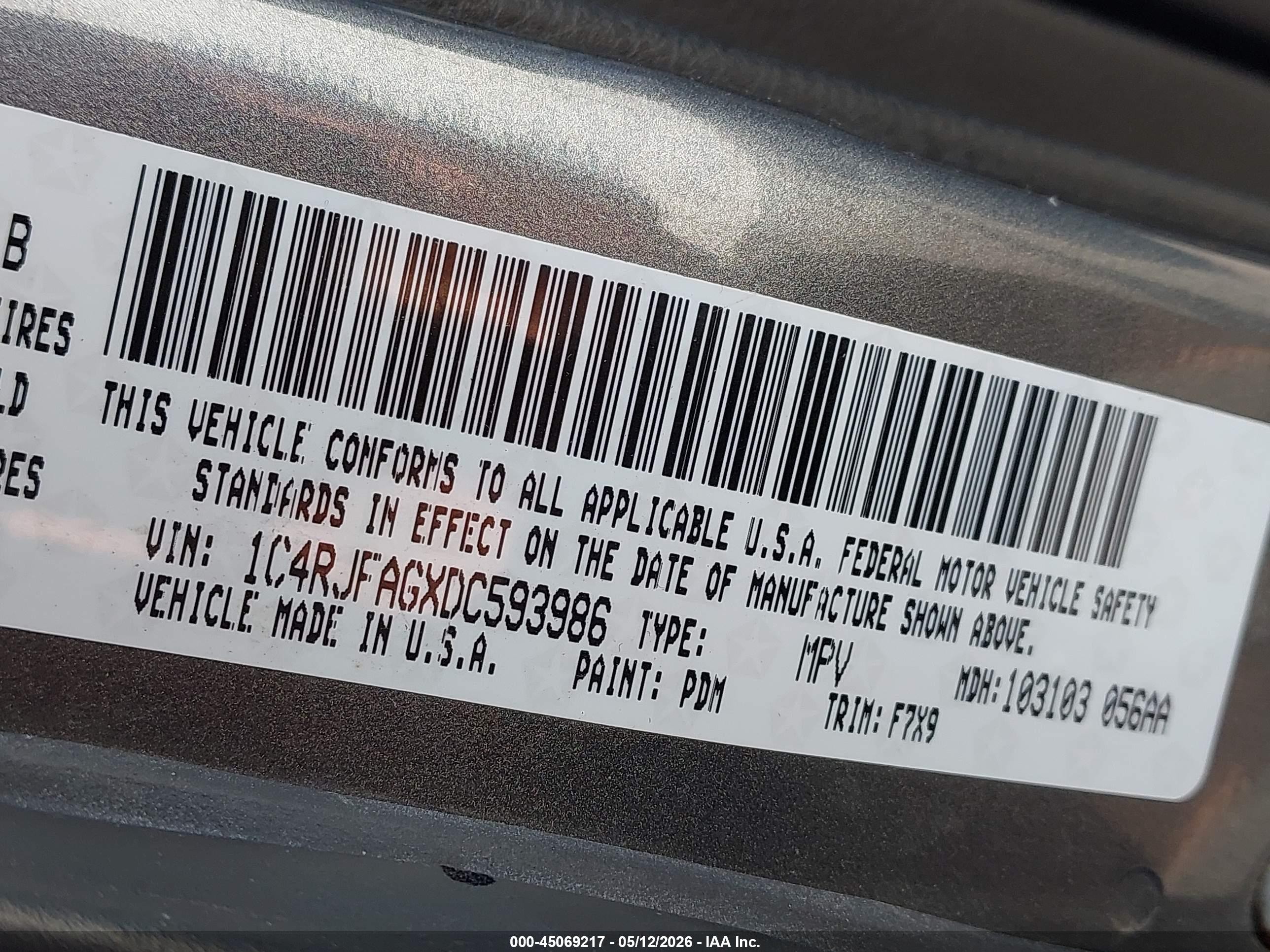 2013 Jeep Grand Cherokee Laredo Gray vin: 1C4RJFAGXDC593986