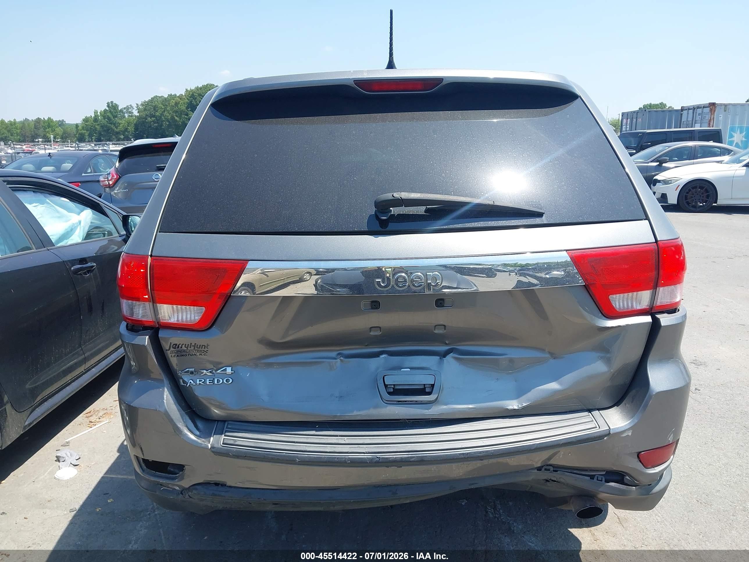 2013 Jeep Grand Cherokee Laredo Gray vin: 1C4RJFAGXDC599724