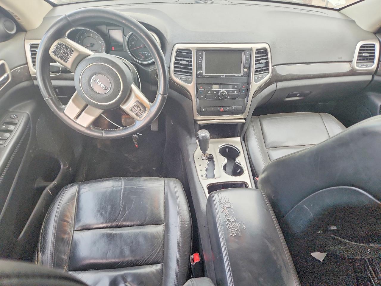 2013 Jeep Grand Cherokee Laredo Серебряный vin: 1C4RJFAGXDC609880