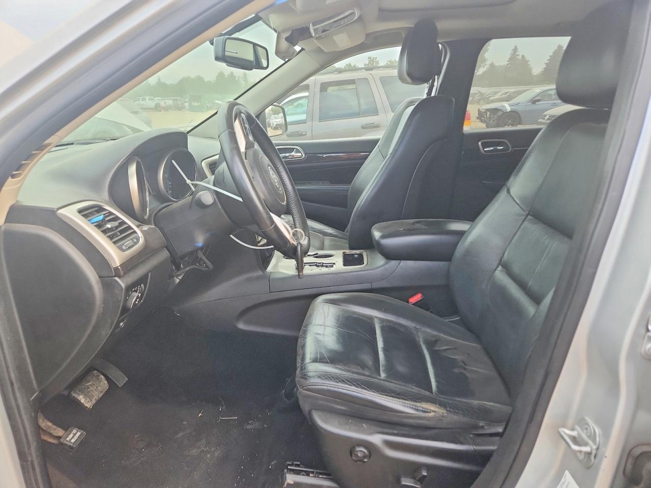 2013 Jeep Grand Cherokee Laredo Серебряный vin: 1C4RJFAGXDC609880