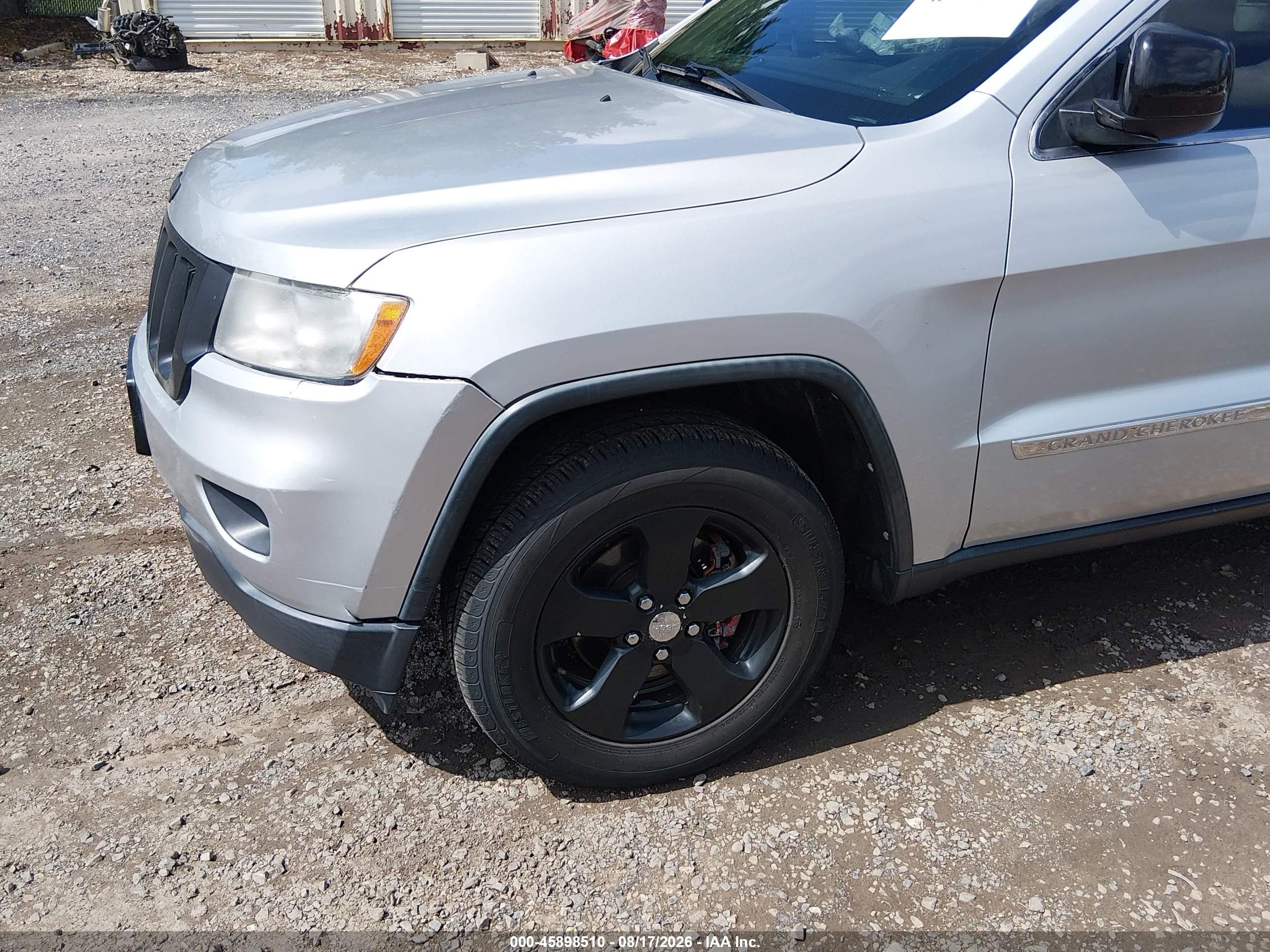 2013 Jeep Grand Cherokee Laredo Gray vin: 1C4RJFAGXDC615145