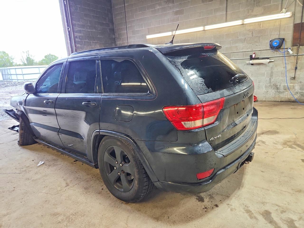 2013 Jeep Grand Cherokee Laredo Black vin: 1C4RJFAGXDC619082