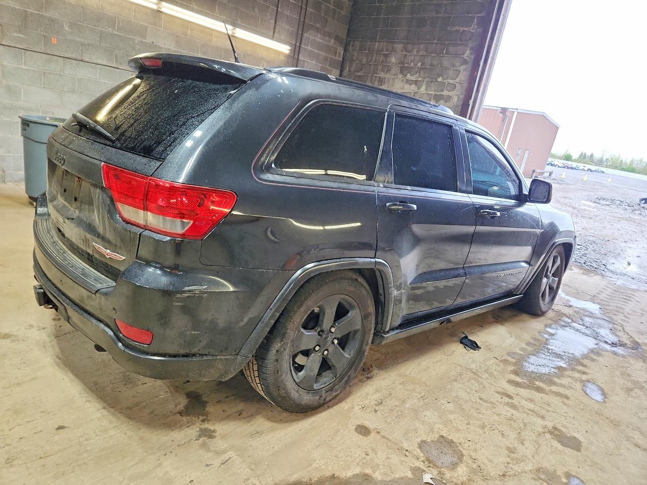 2013 Jeep Grand Cherokee Laredo Black vin: 1C4RJFAGXDC619082