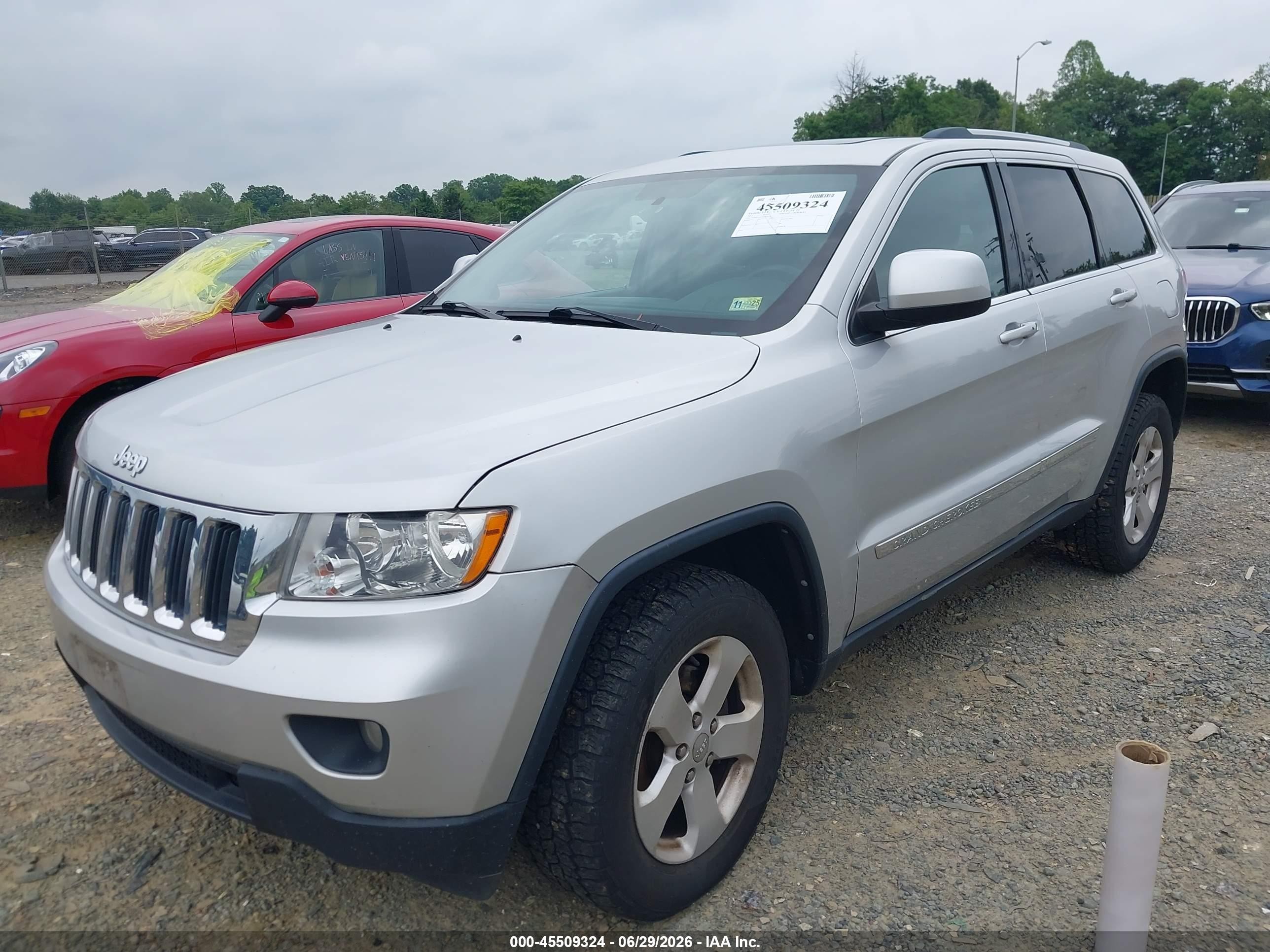 2013 Jeep Grand Cherokee Laredo Silver vin: 1C4RJFAGXDC634116