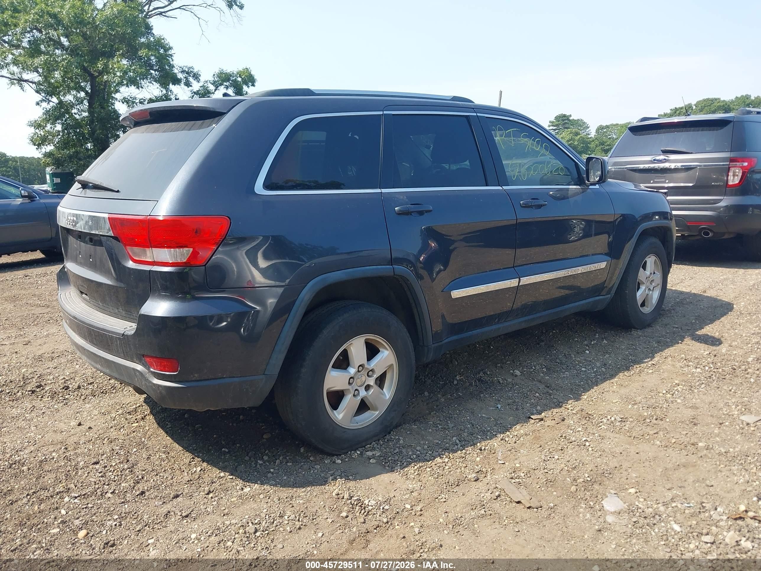 2013 Jeep Grand Cherokee Laredo Черный vin: 1C4RJFAGXDC639882