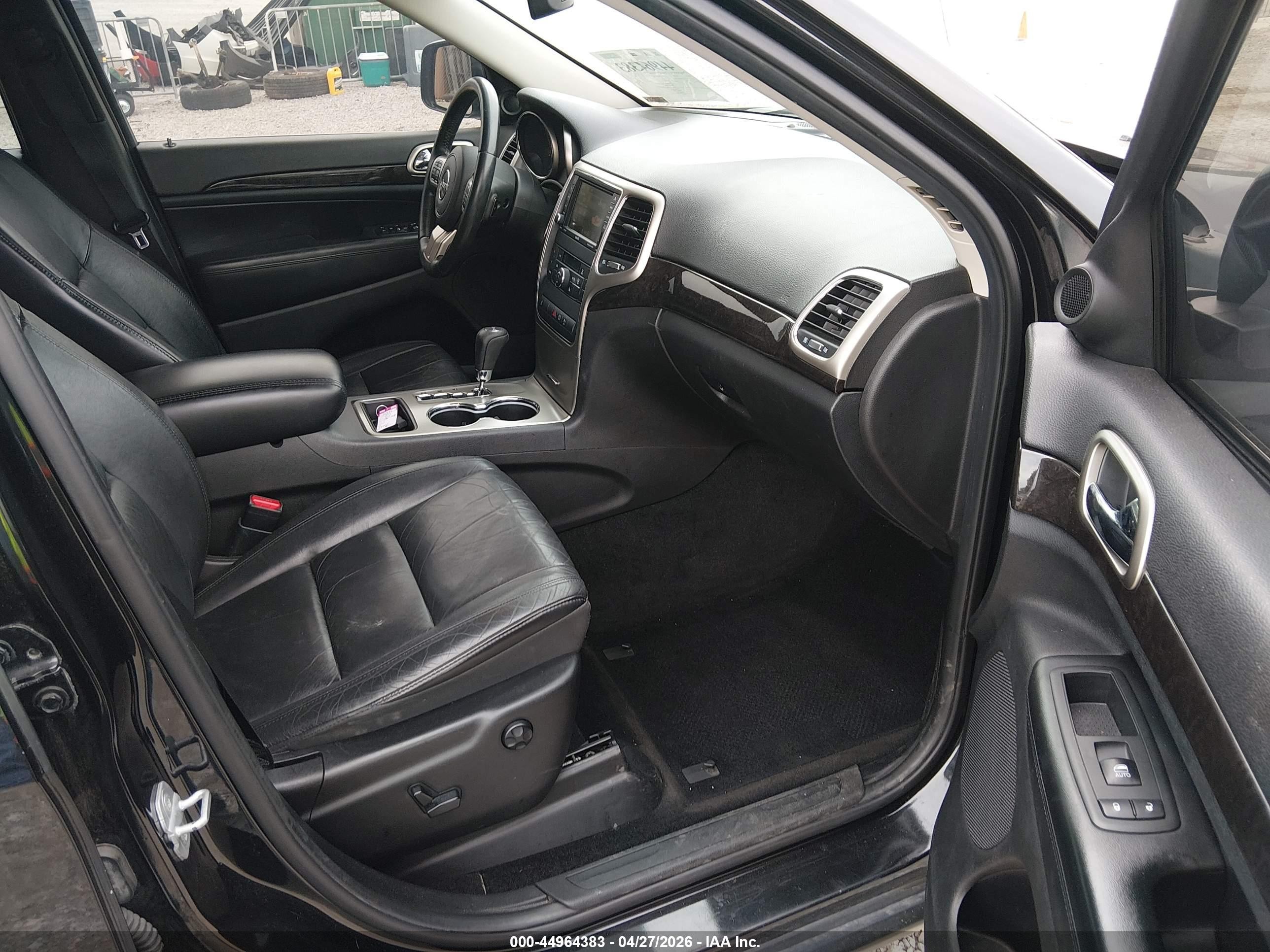 2013 Jeep Grand Cherokee Laredo Черный vin: 1C4RJFAGXDC641003