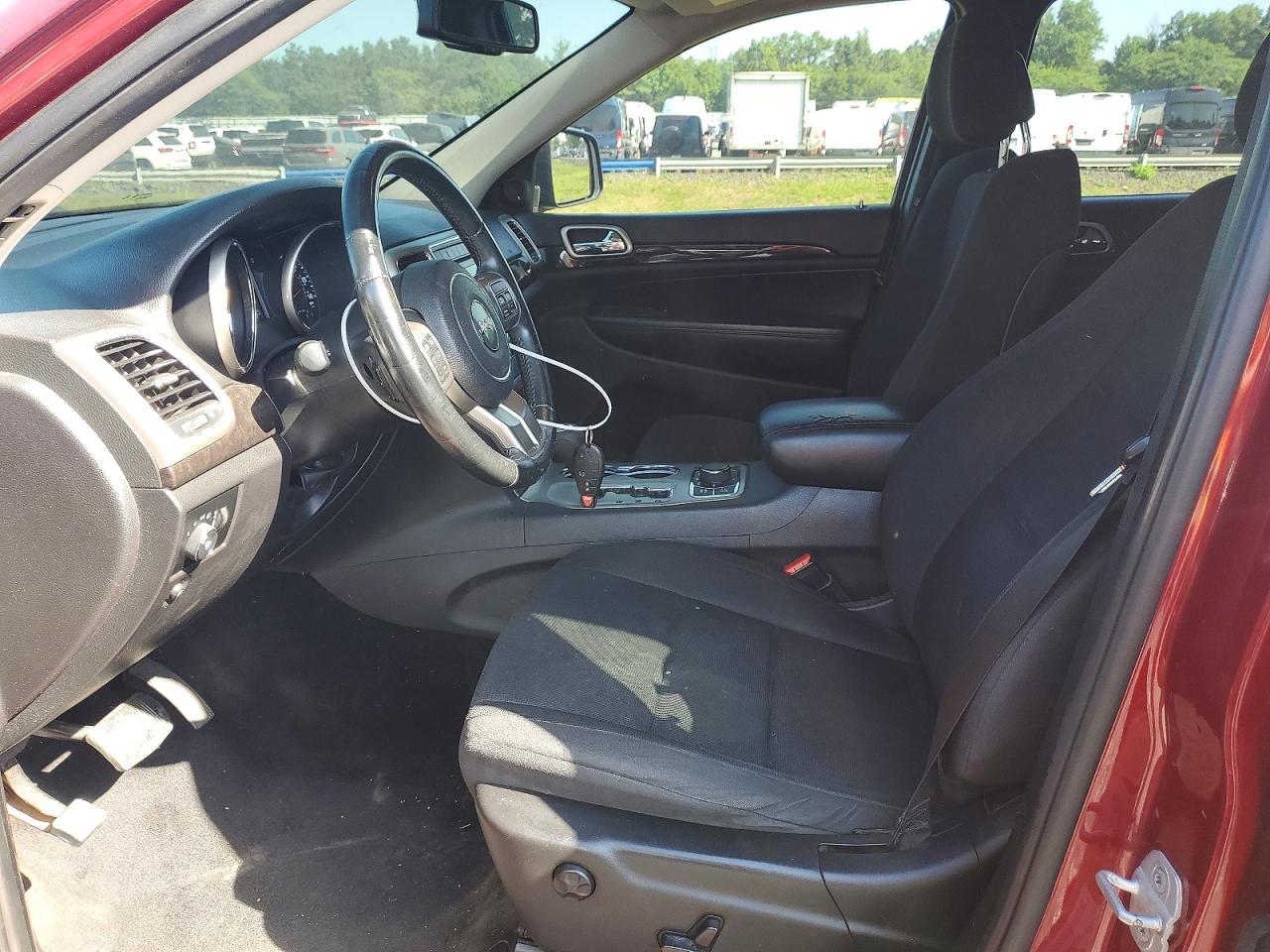 2013 Jeep Grand Cherokee Laredo Красный vin: 1C4RJFAGXDC644418