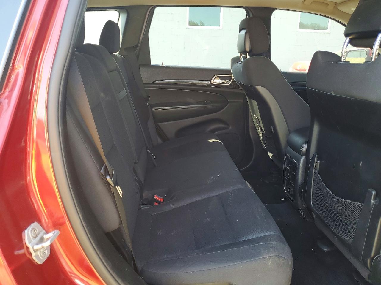 2013 Jeep Grand Cherokee Laredo Красный vin: 1C4RJFAGXDC644418