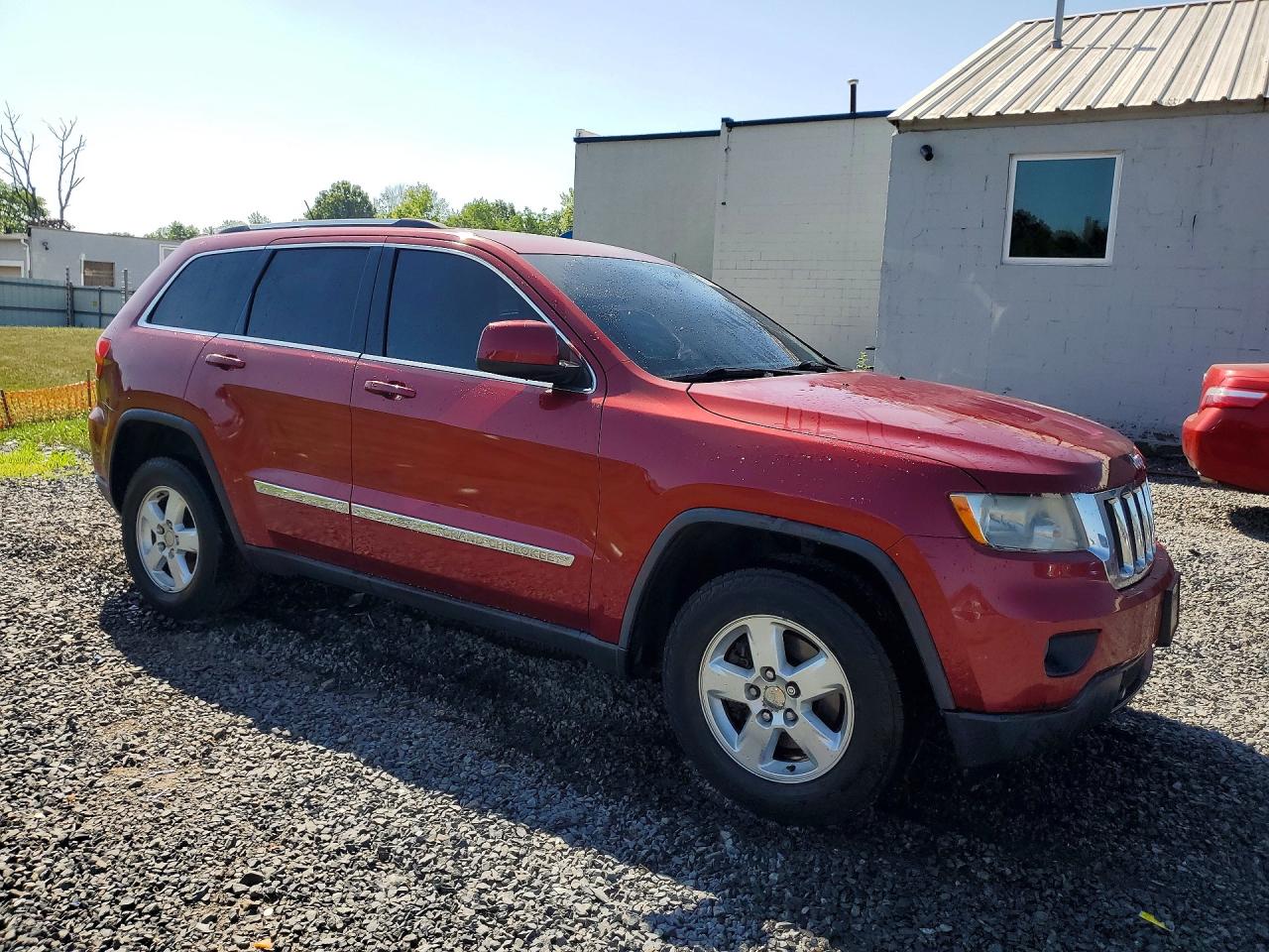 2013 Jeep Grand Cherokee Laredo Красный vin: 1C4RJFAGXDC644418
