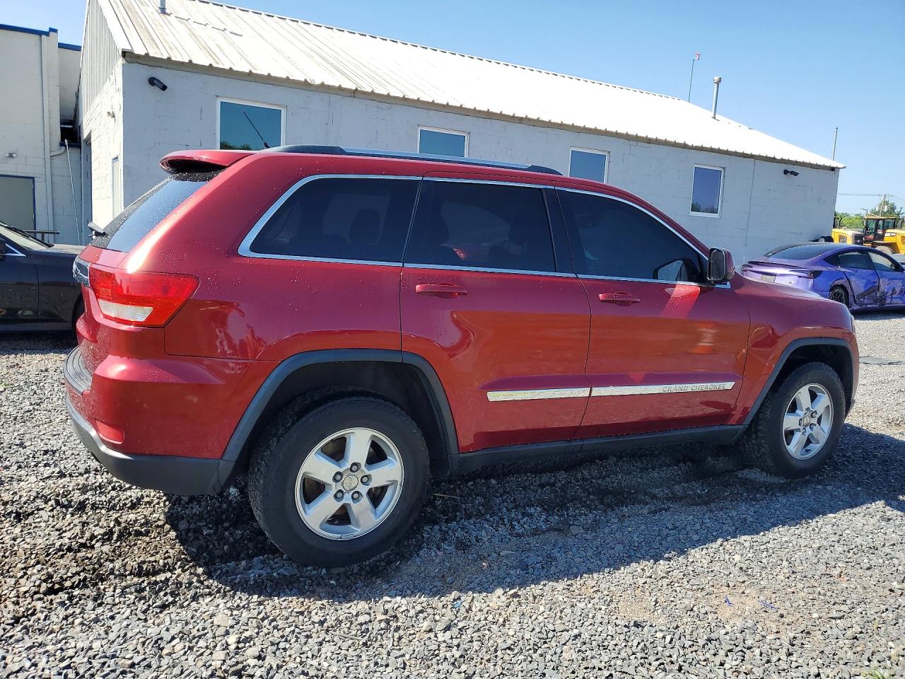 2013 Jeep Grand Cherokee Laredo Красный vin: 1C4RJFAGXDC644418