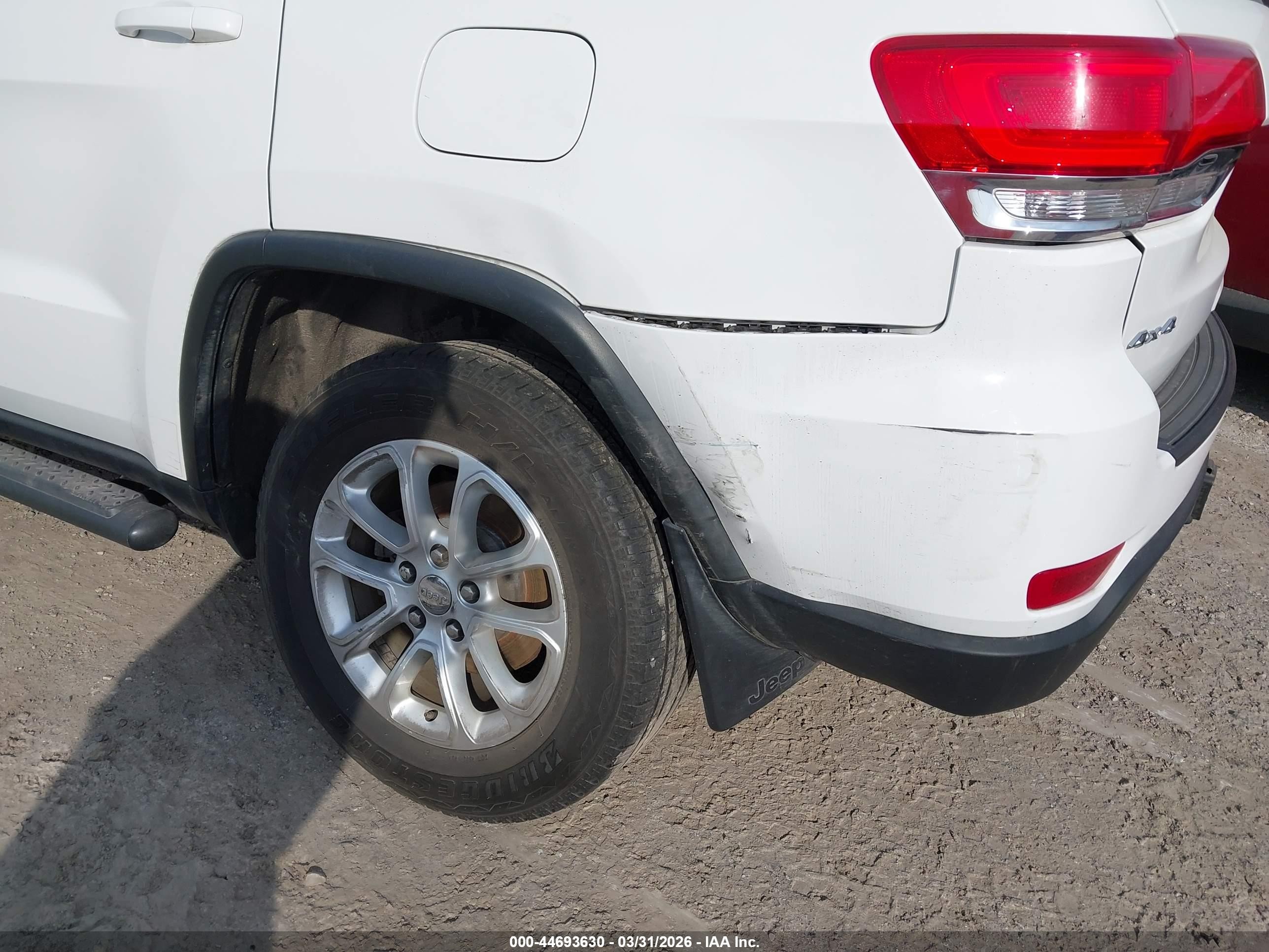 2014 Jeep Grand Cherokee Laredo White vin: 1C4RJFAGXEC103936