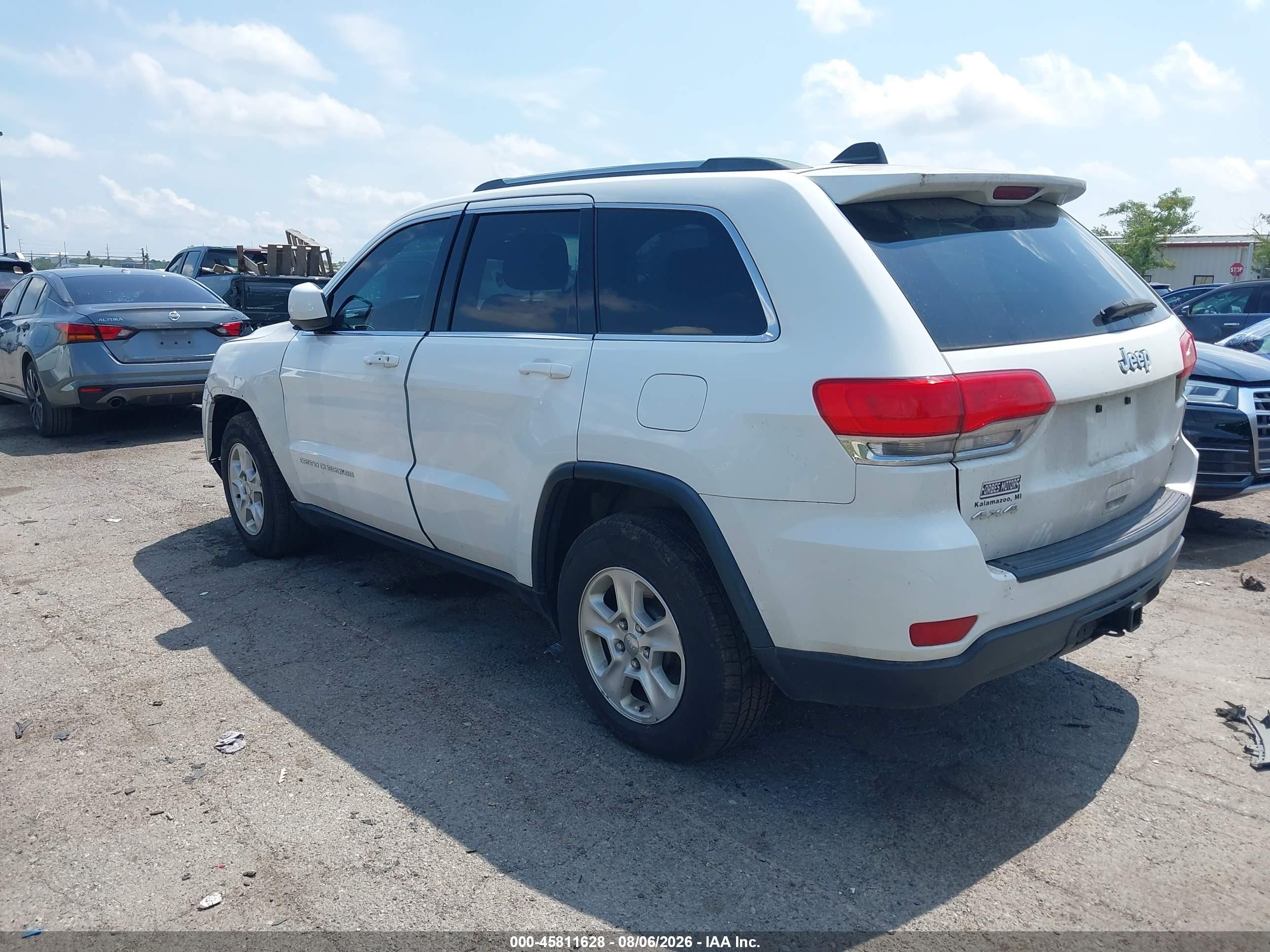 2014 Jeep Grand Cherokee Laredo Белый vin: 1C4RJFAGXEC128769
