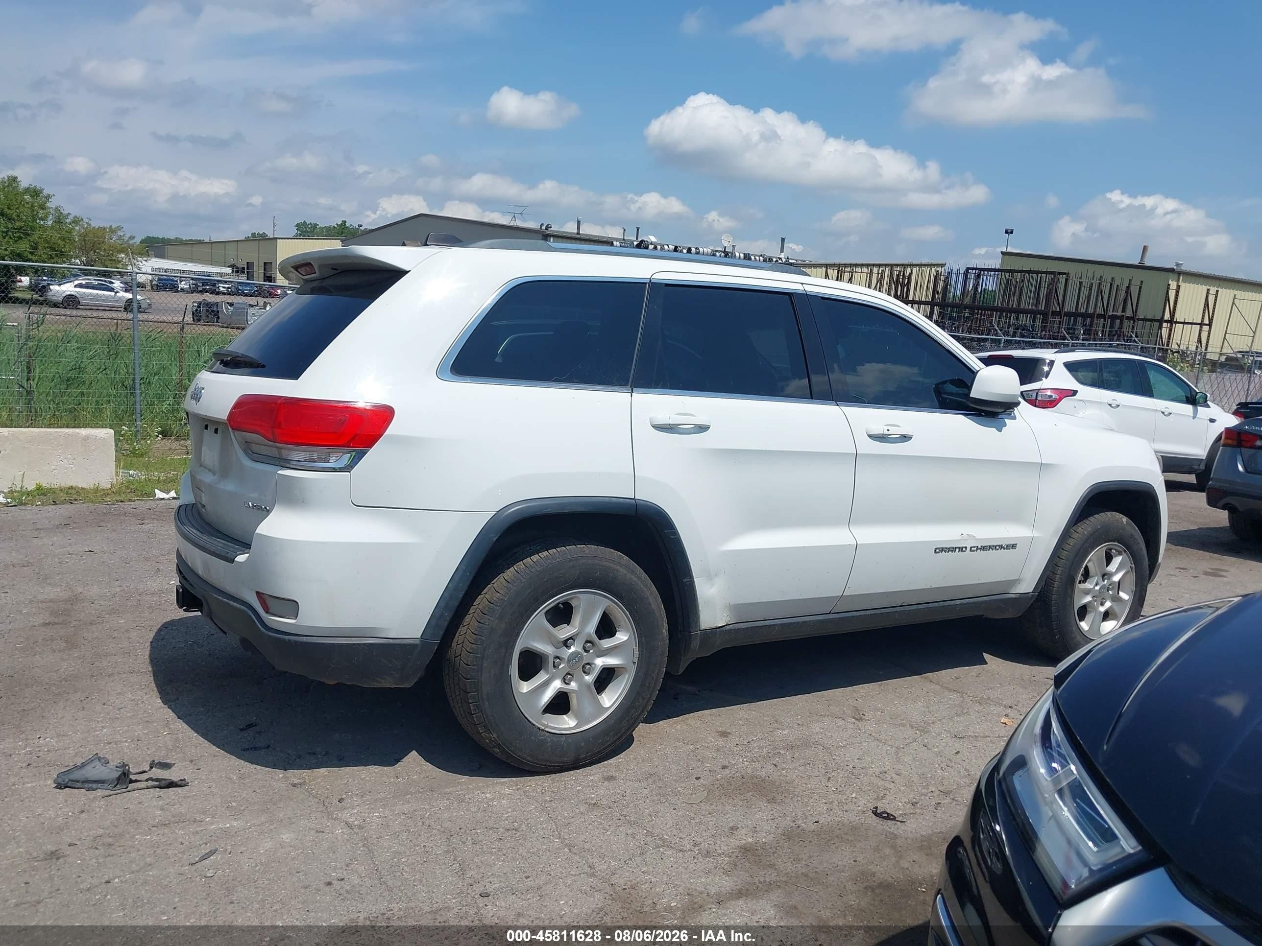 2014 Jeep Grand Cherokee Laredo Белый vin: 1C4RJFAGXEC128769