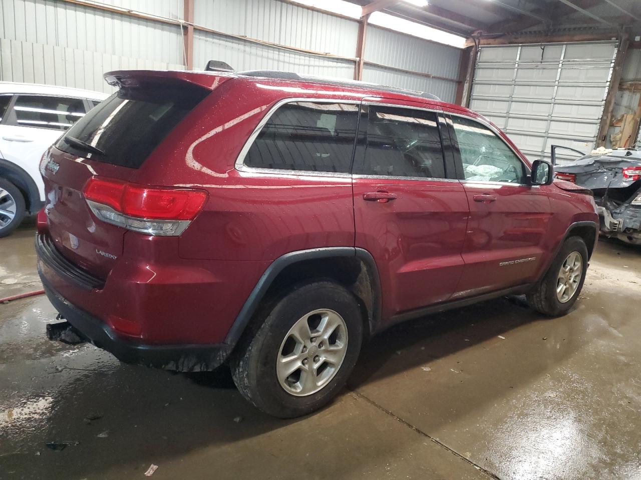 2014 Jeep Grand Cherokee Laredo Red vin: 1C4RJFAGXEC129890