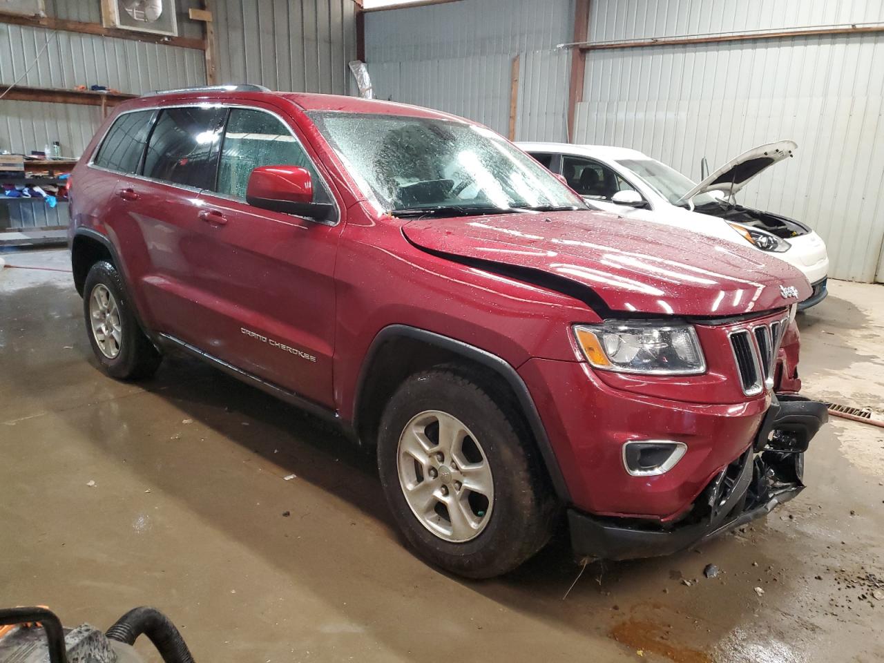 2014 Jeep Grand Cherokee Laredo Red vin: 1C4RJFAGXEC129890