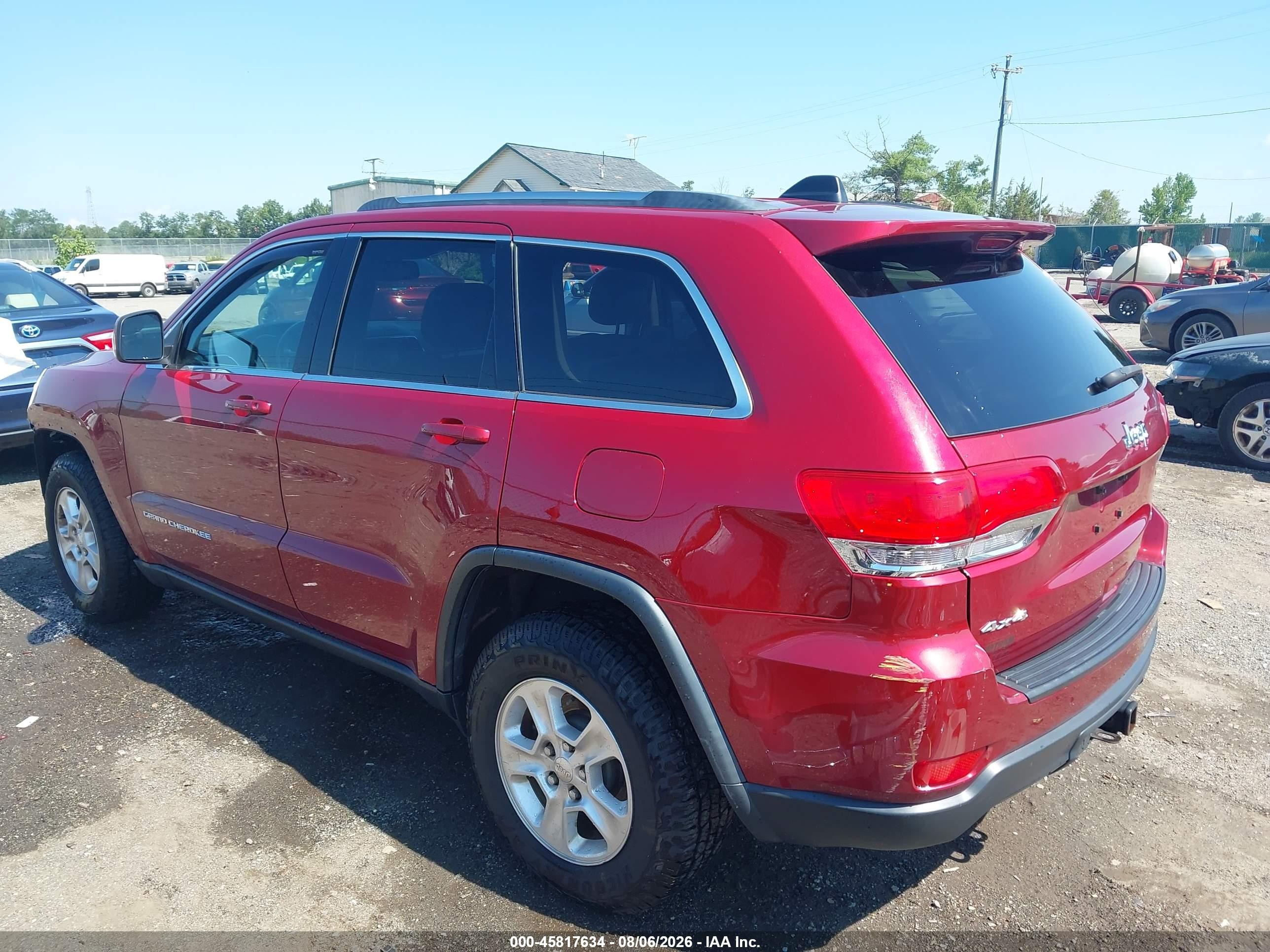 2014 Jeep Grand Cherokee Laredo Red vin: 1C4RJFAGXEC131221