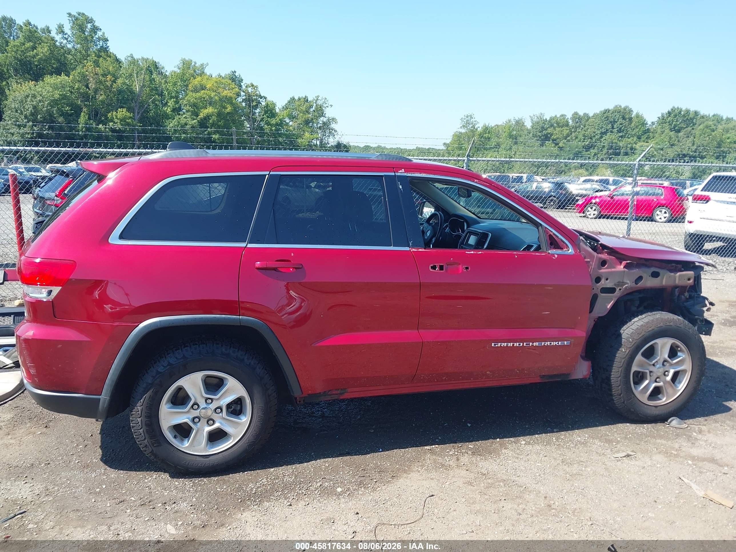 2014 Jeep Grand Cherokee Laredo Red vin: 1C4RJFAGXEC131221