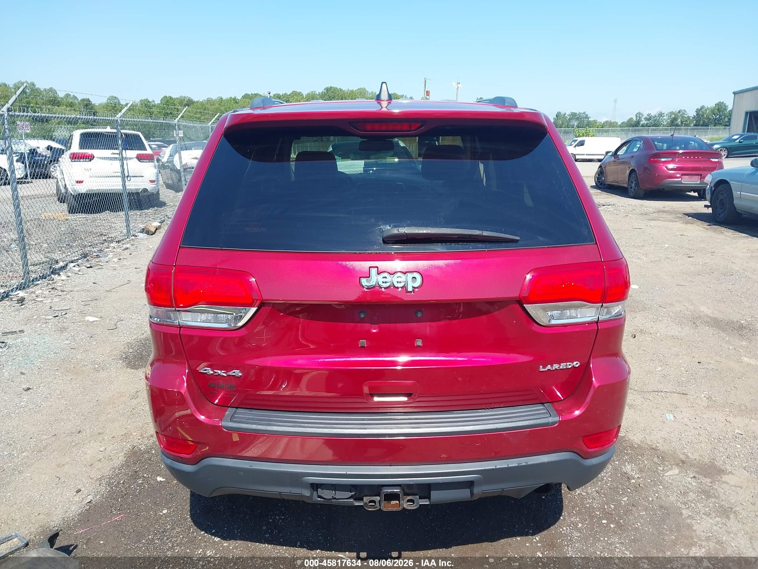 2014 Jeep Grand Cherokee Laredo Red vin: 1C4RJFAGXEC131221