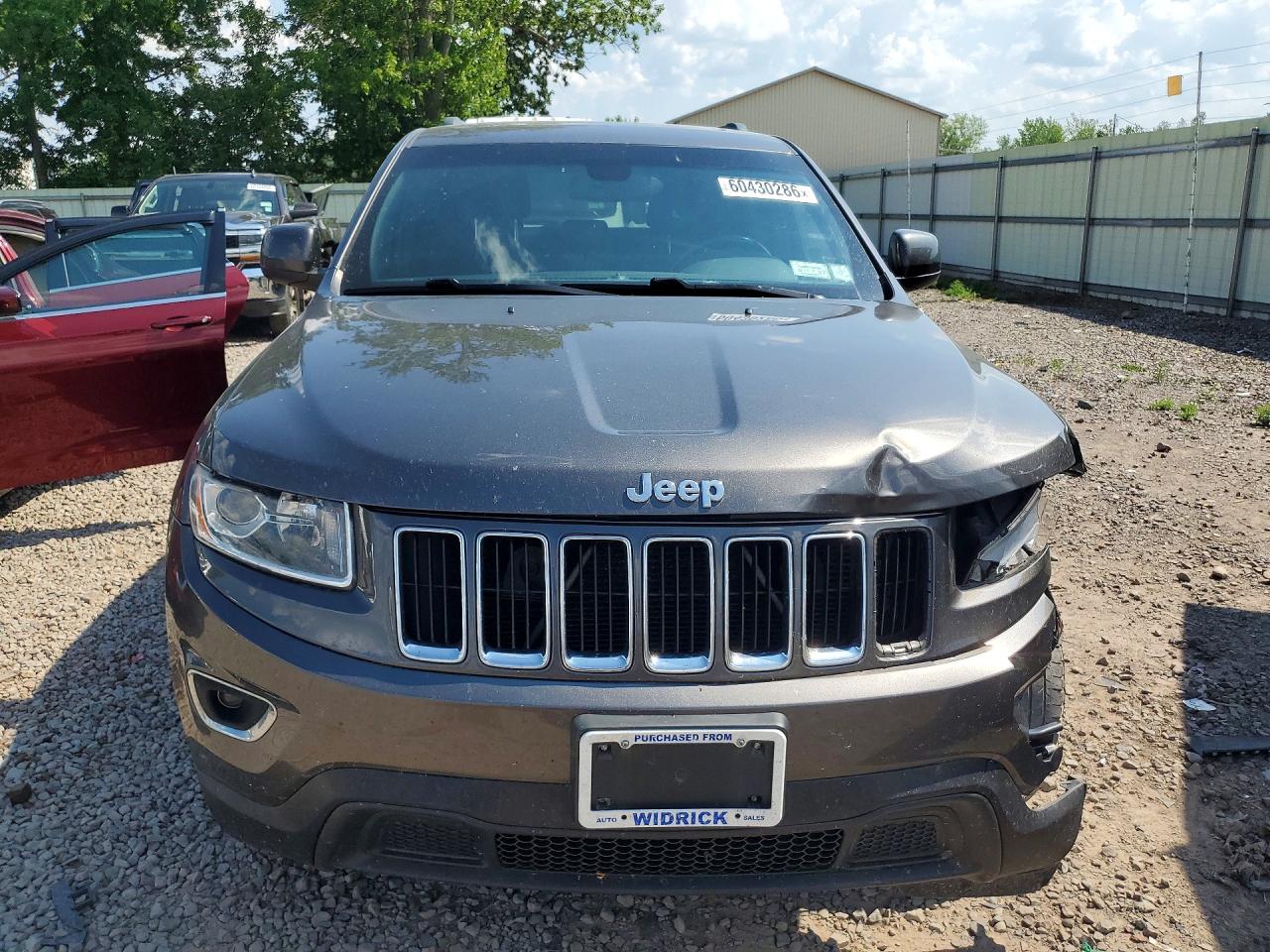2014 Jeep Grand Cherokee Laredo Silver vin: 1C4RJFAGXEC184727