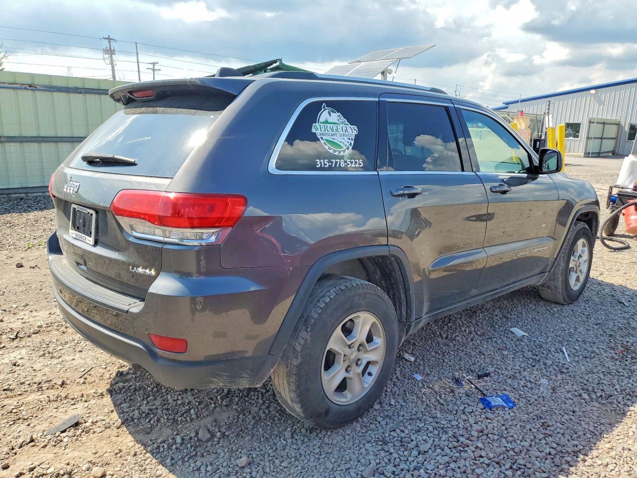 2014 Jeep Grand Cherokee Laredo Silver vin: 1C4RJFAGXEC184727