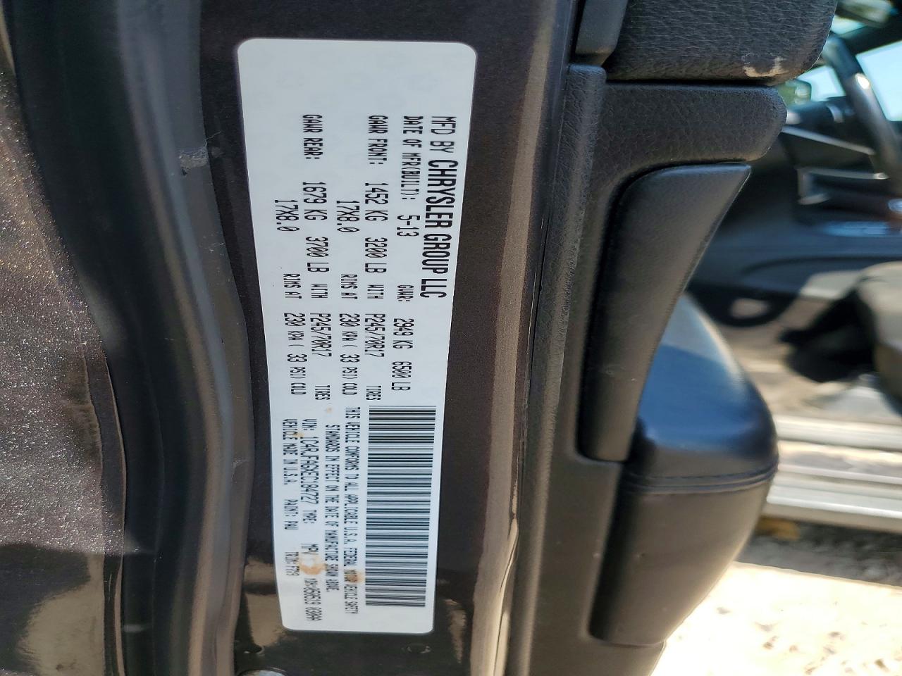 2014 Jeep Grand Cherokee Laredo Silver vin: 1C4RJFAGXEC184727