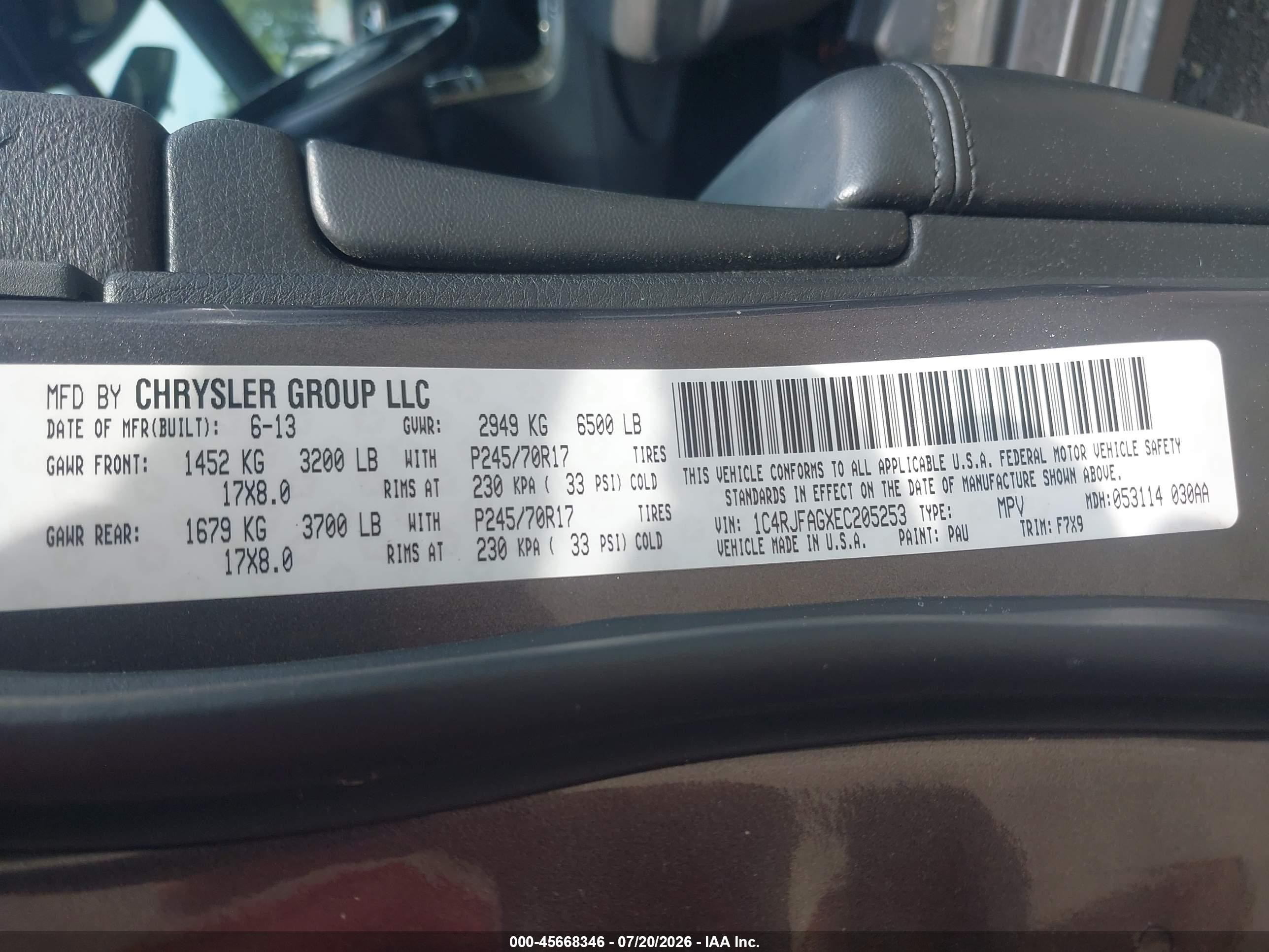 2014 Jeep Grand Cherokee Laredo Gray vin: 1C4RJFAGXEC205253