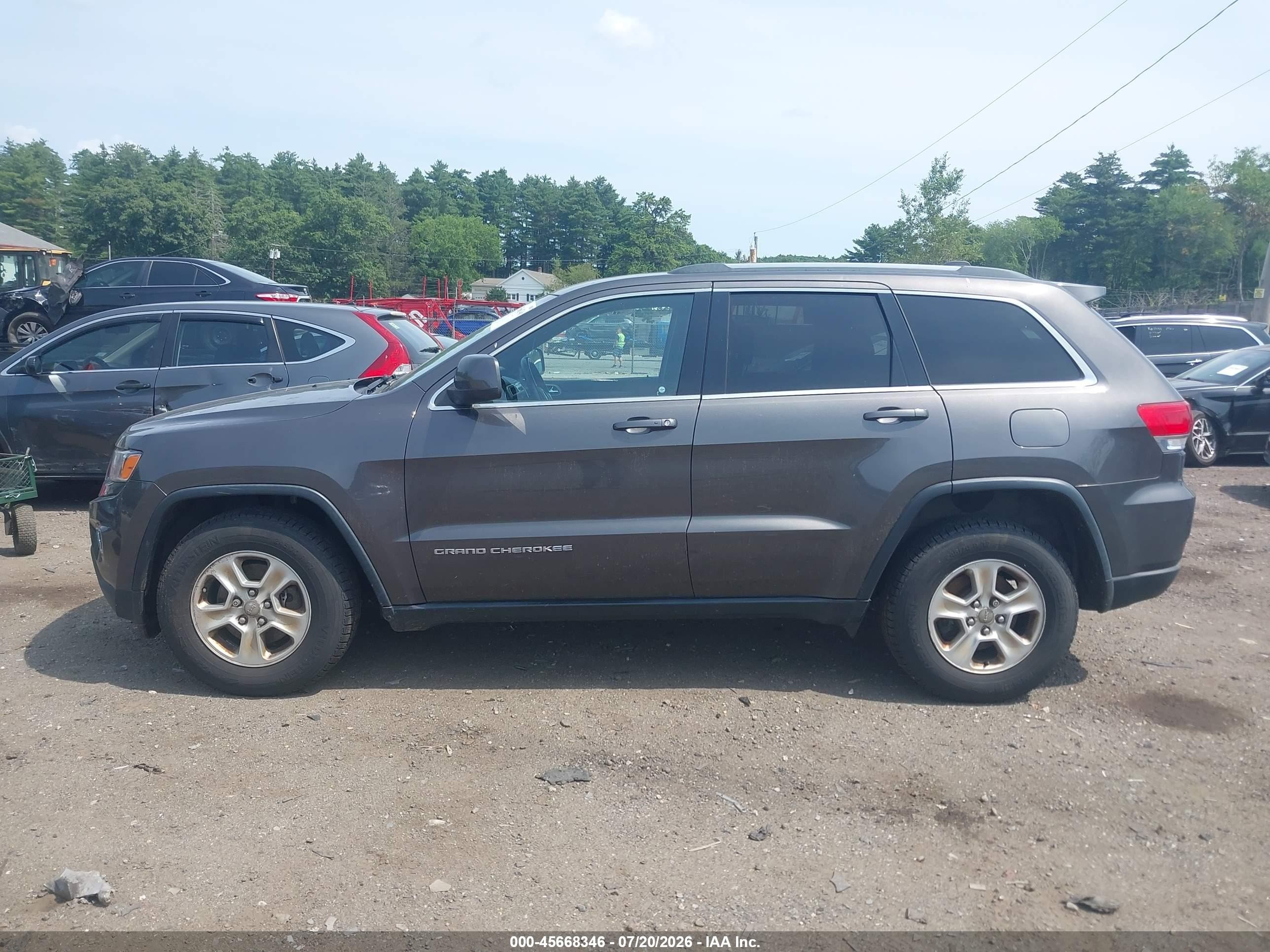 2014 Jeep Grand Cherokee Laredo Gray vin: 1C4RJFAGXEC205253