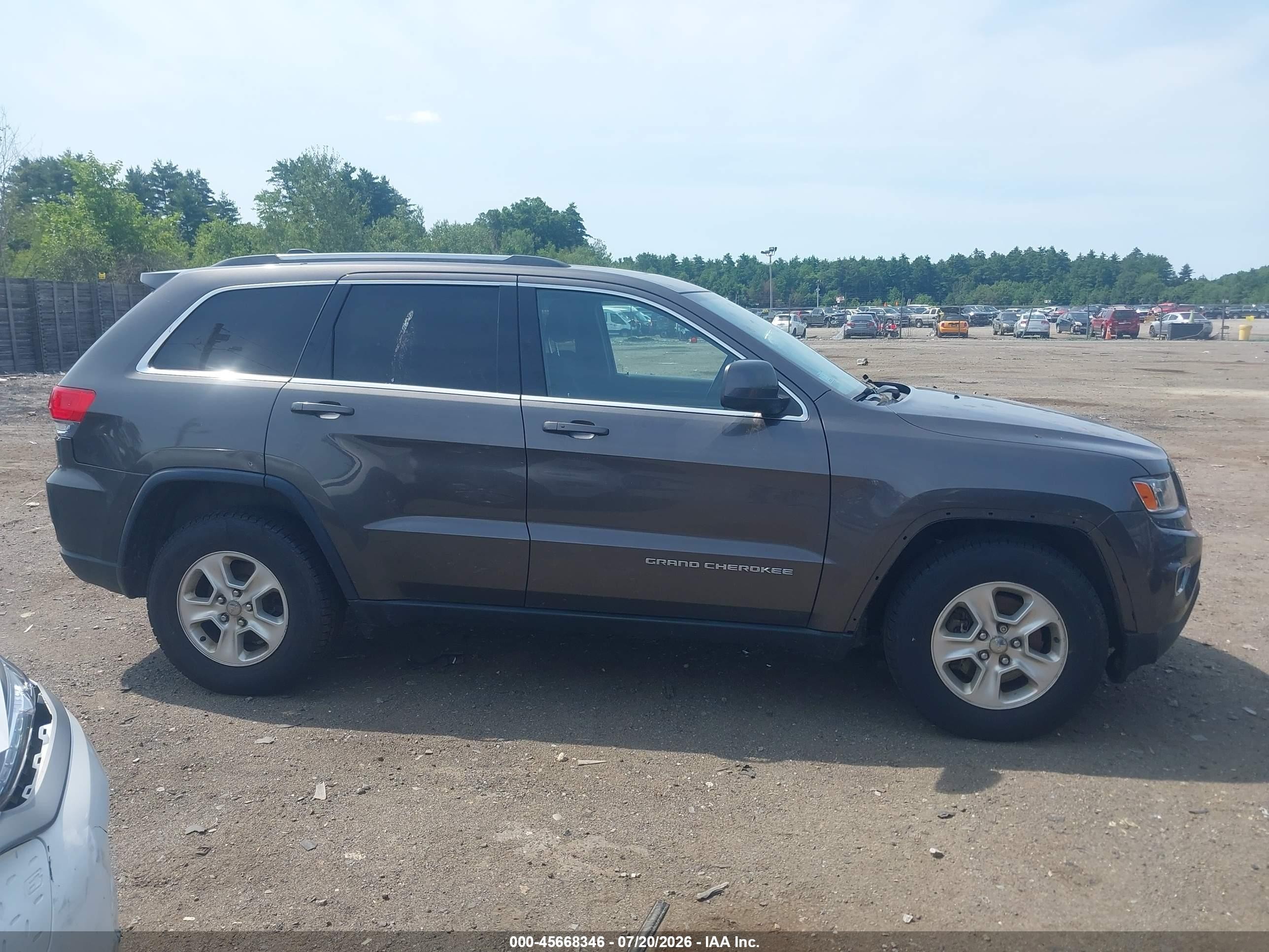 2014 Jeep Grand Cherokee Laredo Gray vin: 1C4RJFAGXEC205253