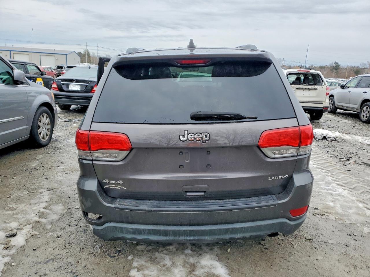 2014 Jeep Grand Cherokee Laredo Gray vin: 1C4RJFAGXEC232775