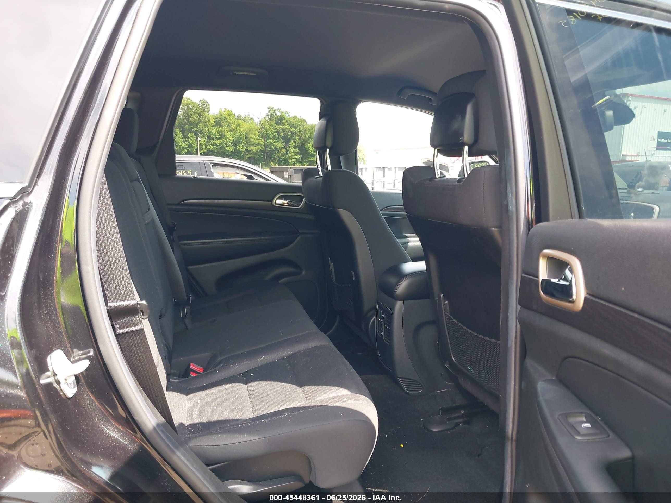 2014 Jeep Grand Cherokee Laredo Black vin: 1C4RJFAGXEC331922