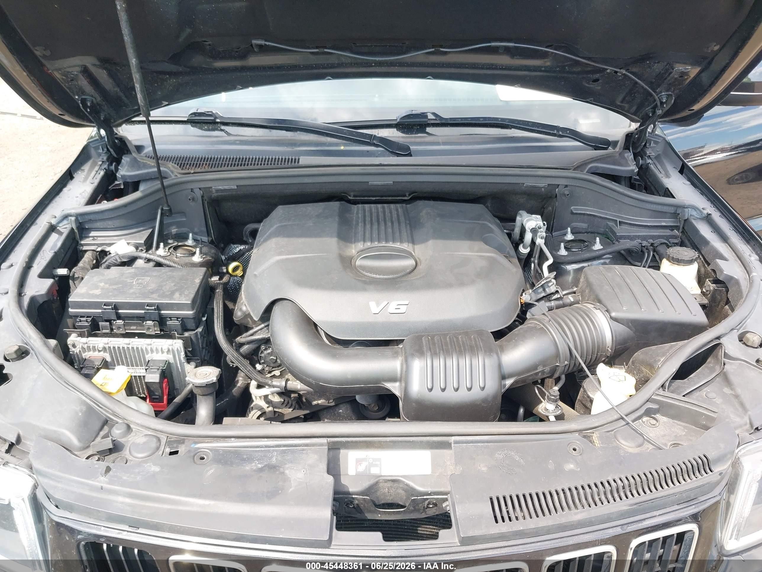 2014 Jeep Grand Cherokee Laredo Black vin: 1C4RJFAGXEC331922