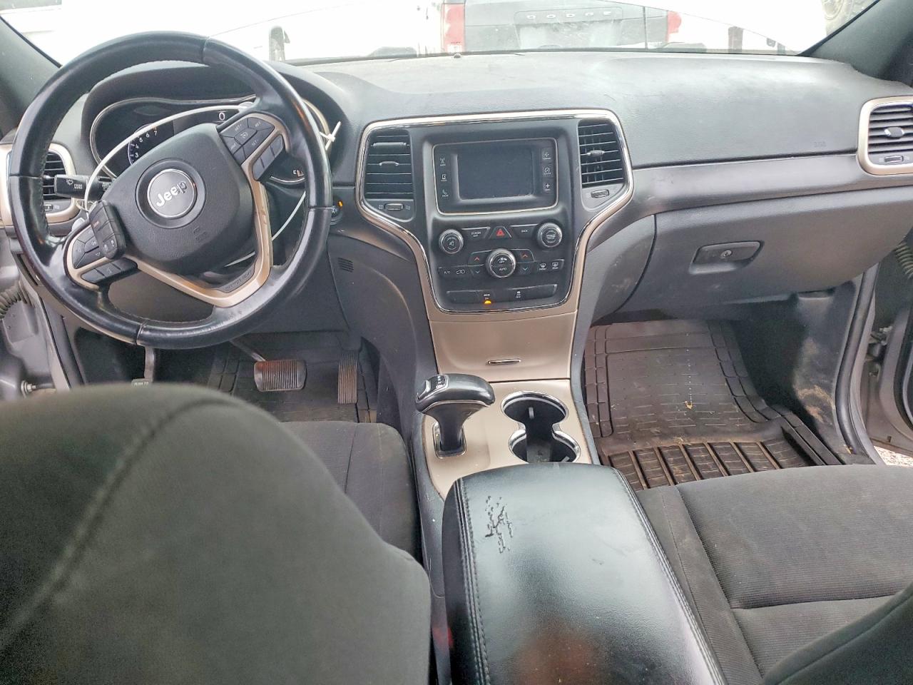 2014 Jeep Grand Cherokee Laredo Gray vin: 1C4RJFAGXEC333282