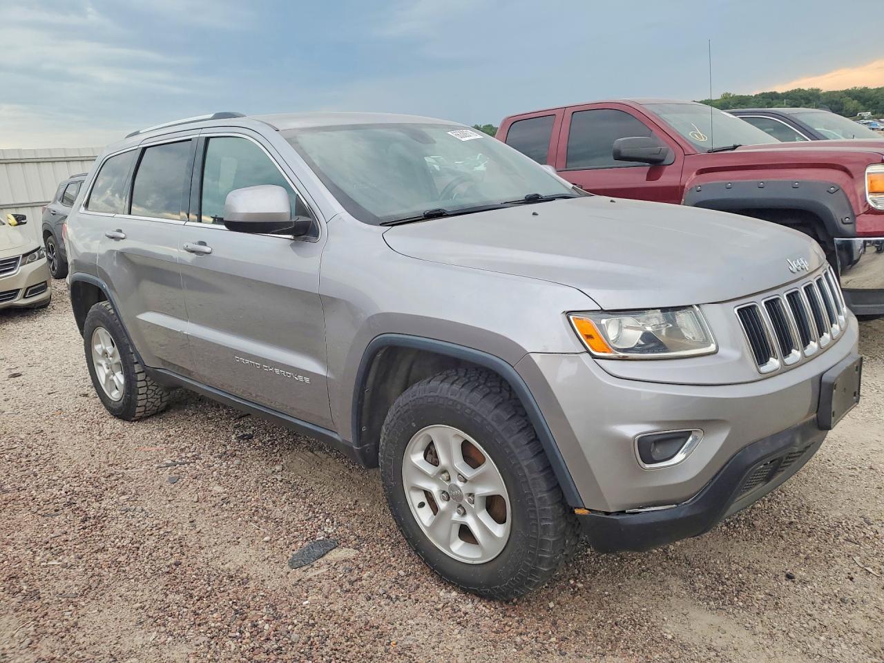 2014 Jeep Grand Cherokee Laredo Gray vin: 1C4RJFAGXEC333282
